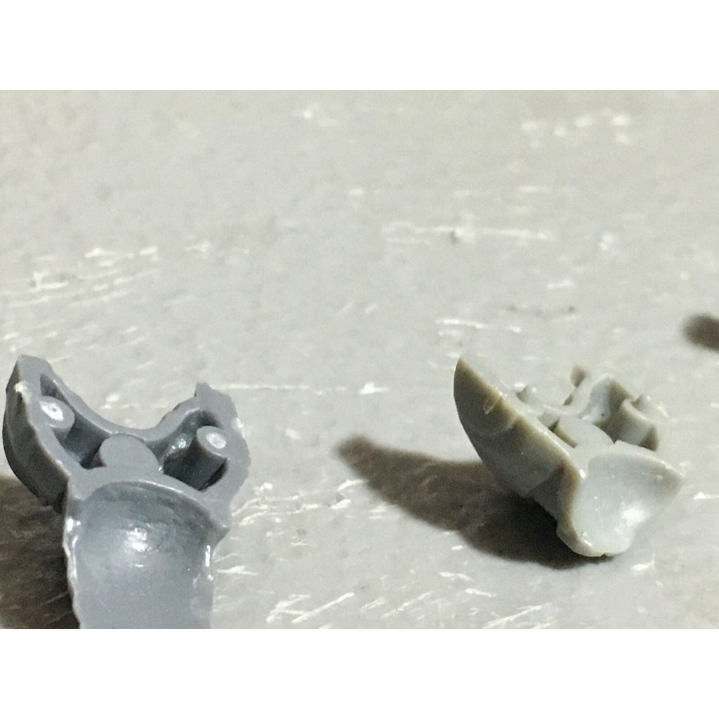 A22575 WARHAMMER 40K CHAOS SPACE MARINES CSM BITS LOT HEADS TORSO FRONTS GW