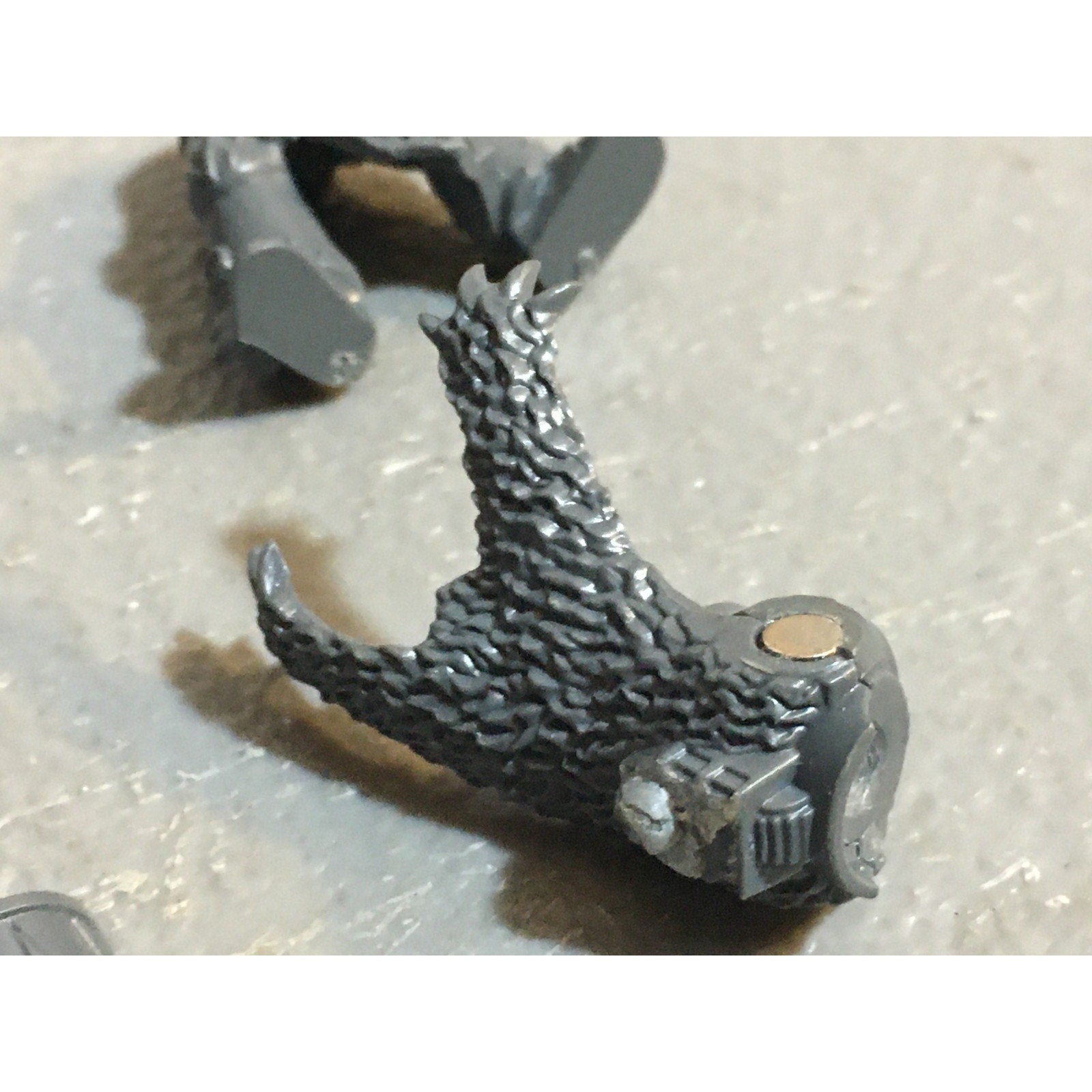 A33578 WARHAMMER 40K SPACE MARINES WOLVES BITS LOT HEAD ARM TORSO GW