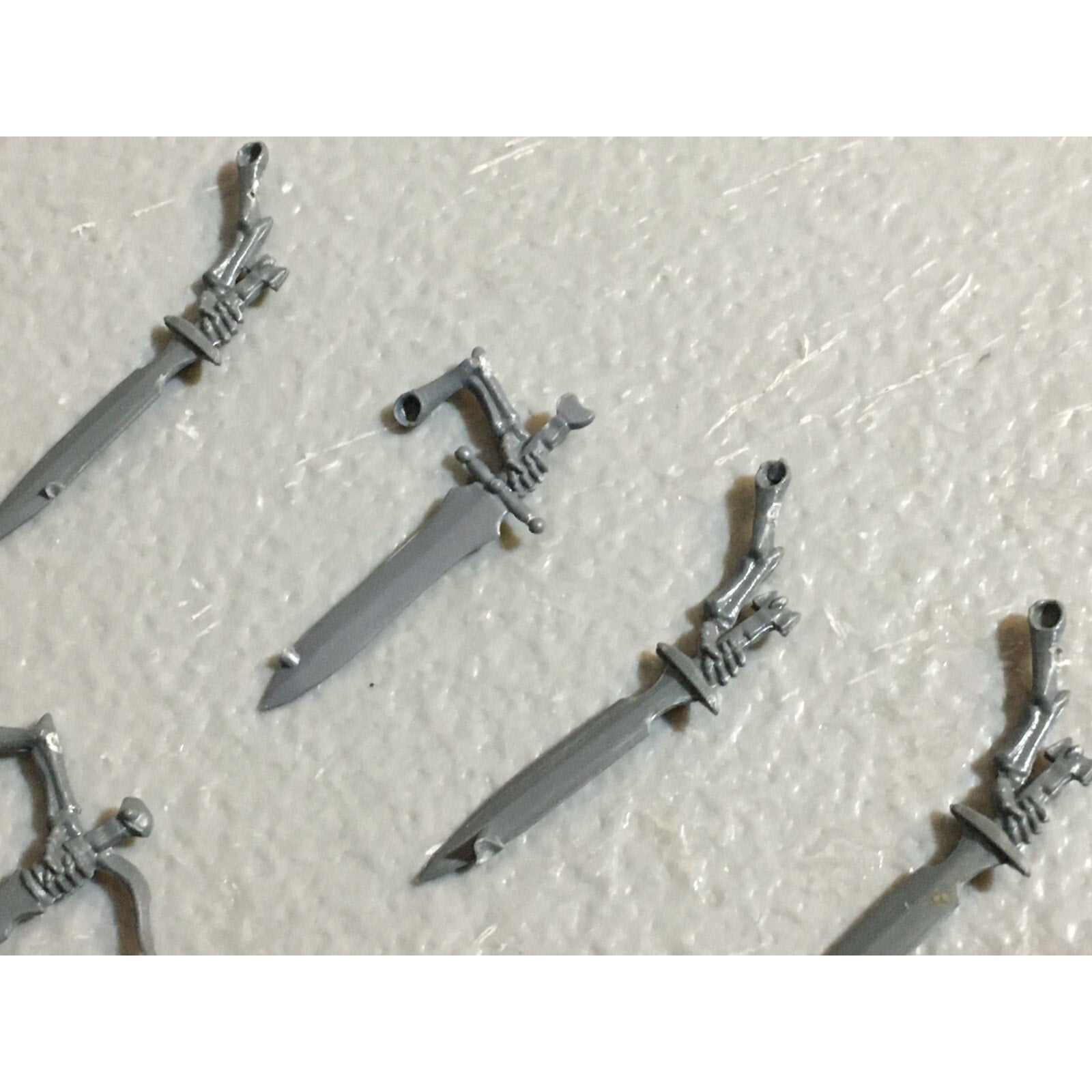 A23416 WARHAMMER FANTASY VAMPIRE COUNTS BITS LOT SKELETON WIGHT SWORD ARMS GW