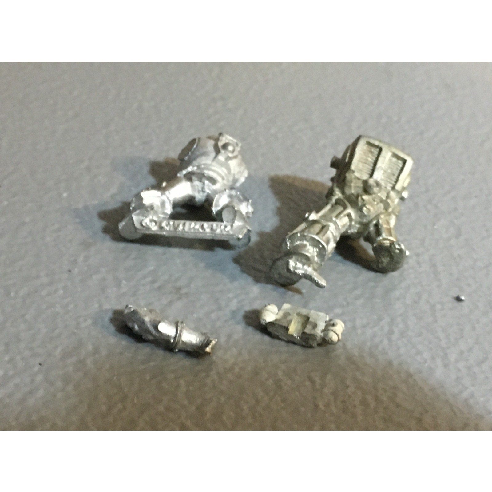 A32818 WARHAMMER 40K CHAOS MARINES WOLVES METAL BITS & INCOMPLETE LOT GW