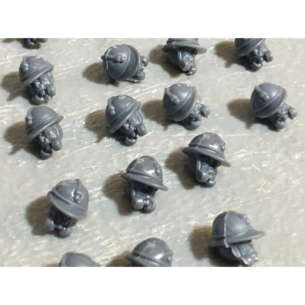 A23032 WARGAMES ATLANTIC HEADS FRENCH ADRIAN HELMET & GASMASK MM BITS LOT MINIS