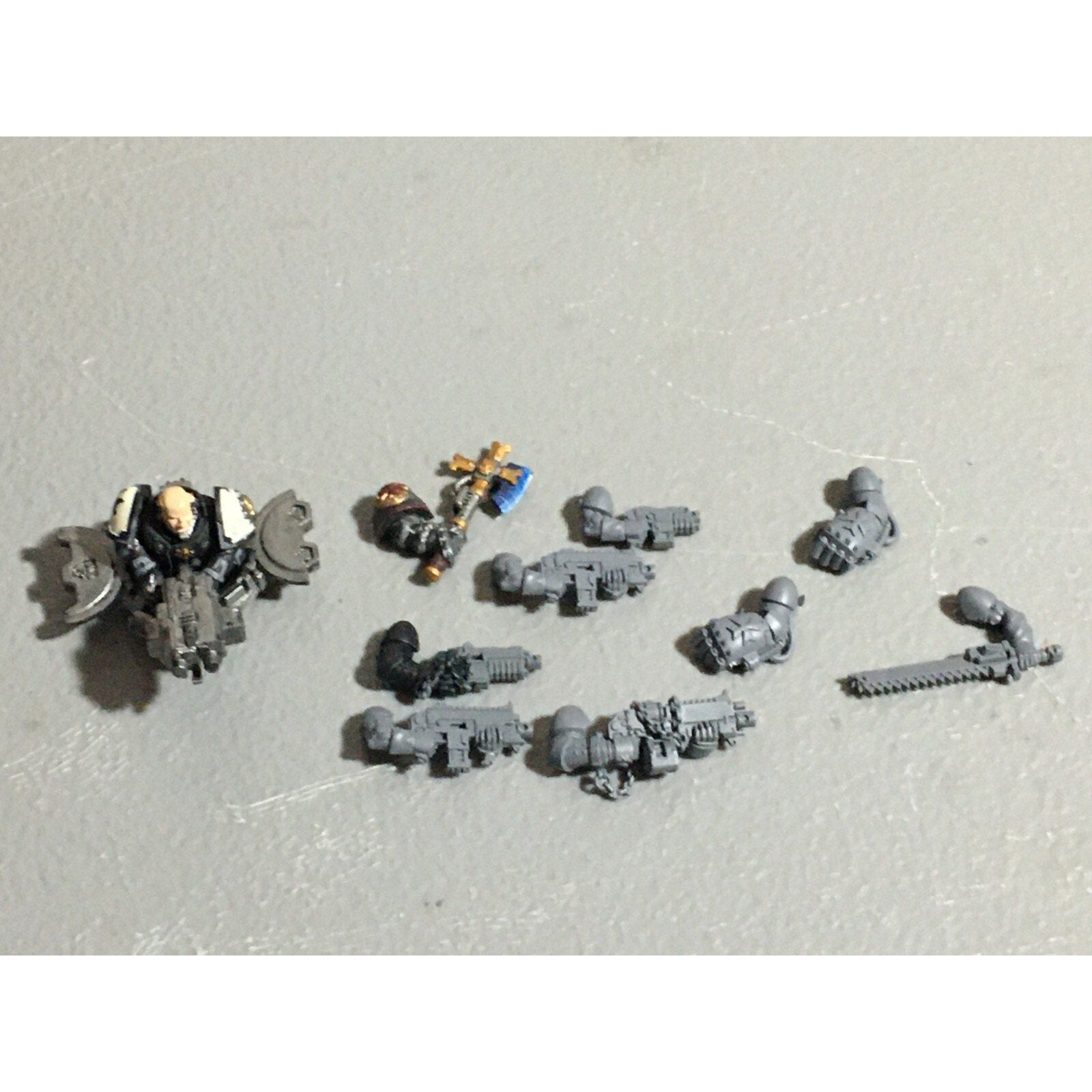 A22271 WARHAMMER 40K SPACE MARINES BLACK TEMPLARS BITS LOT POWER FIST BOLT GW