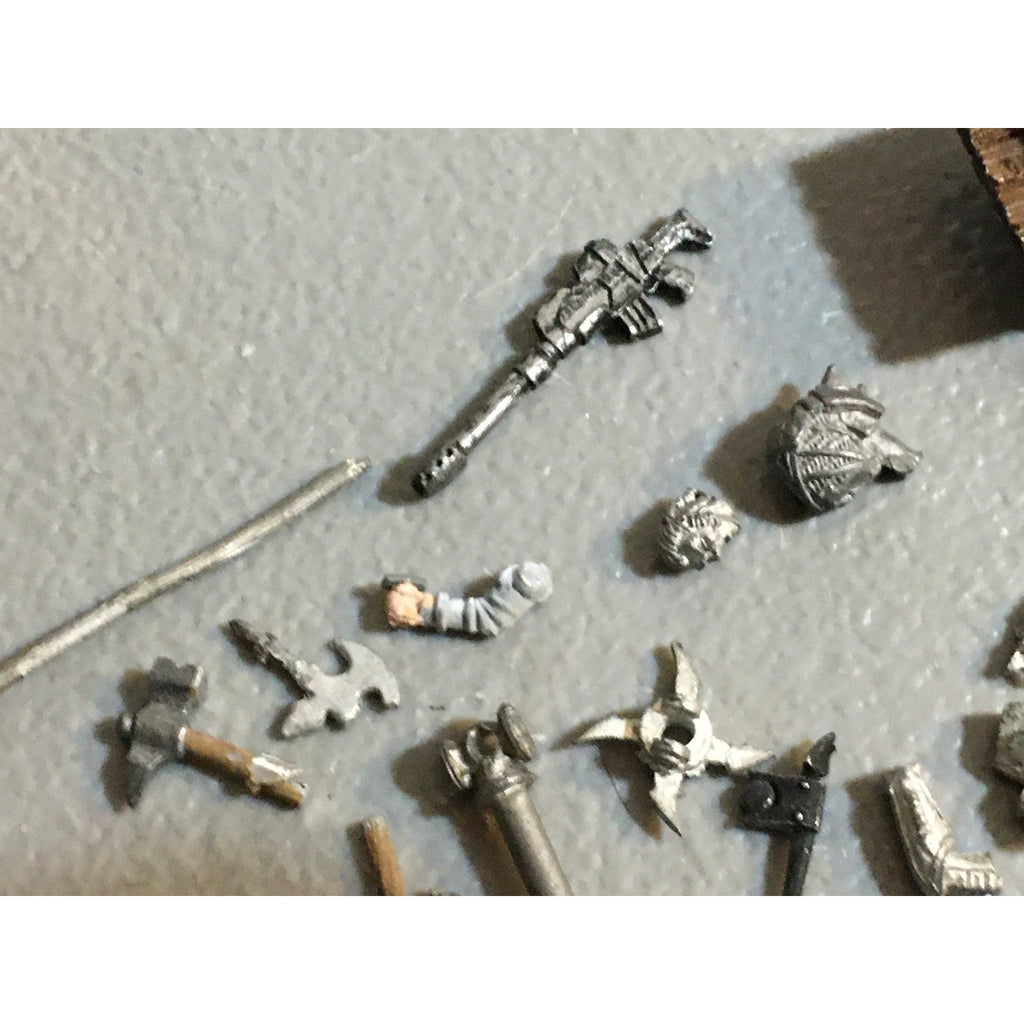 A32553 UNKNOWN MINIATURES ALL METAL BITS LOT FANTASY SCI-FI MIXED