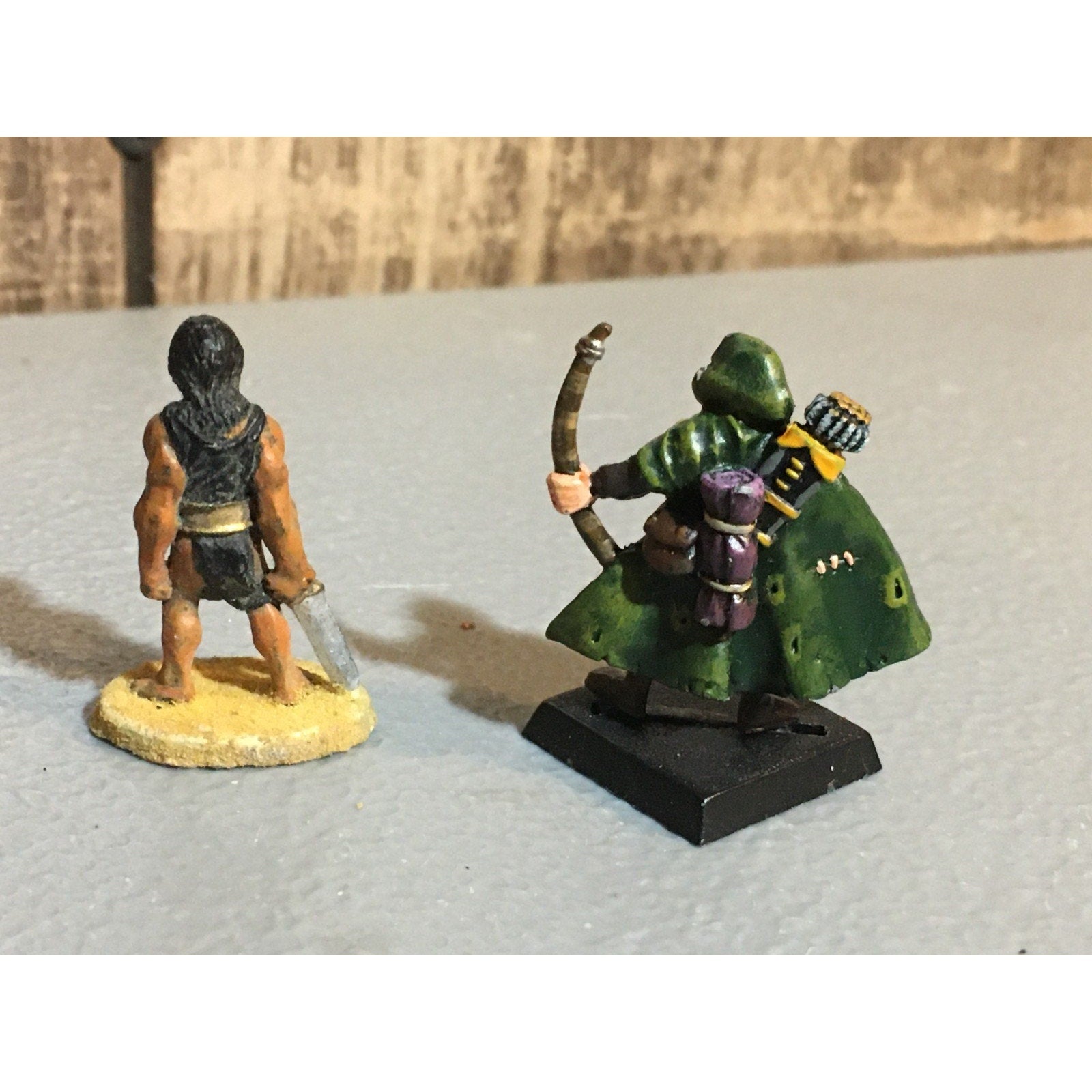 A24865 UNBRANDED METAL TABLETOP OLD OOP D&D FANTASY WARRIOR ARCHER MINIATURES