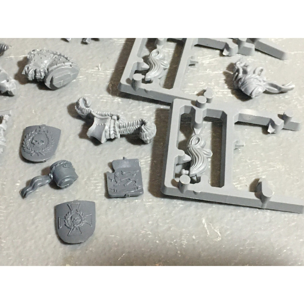 A22076 WARHAMMER FANTASY EMPIRE BITS LOT MIXED SHIELDS GAMES WORKSHOP GW