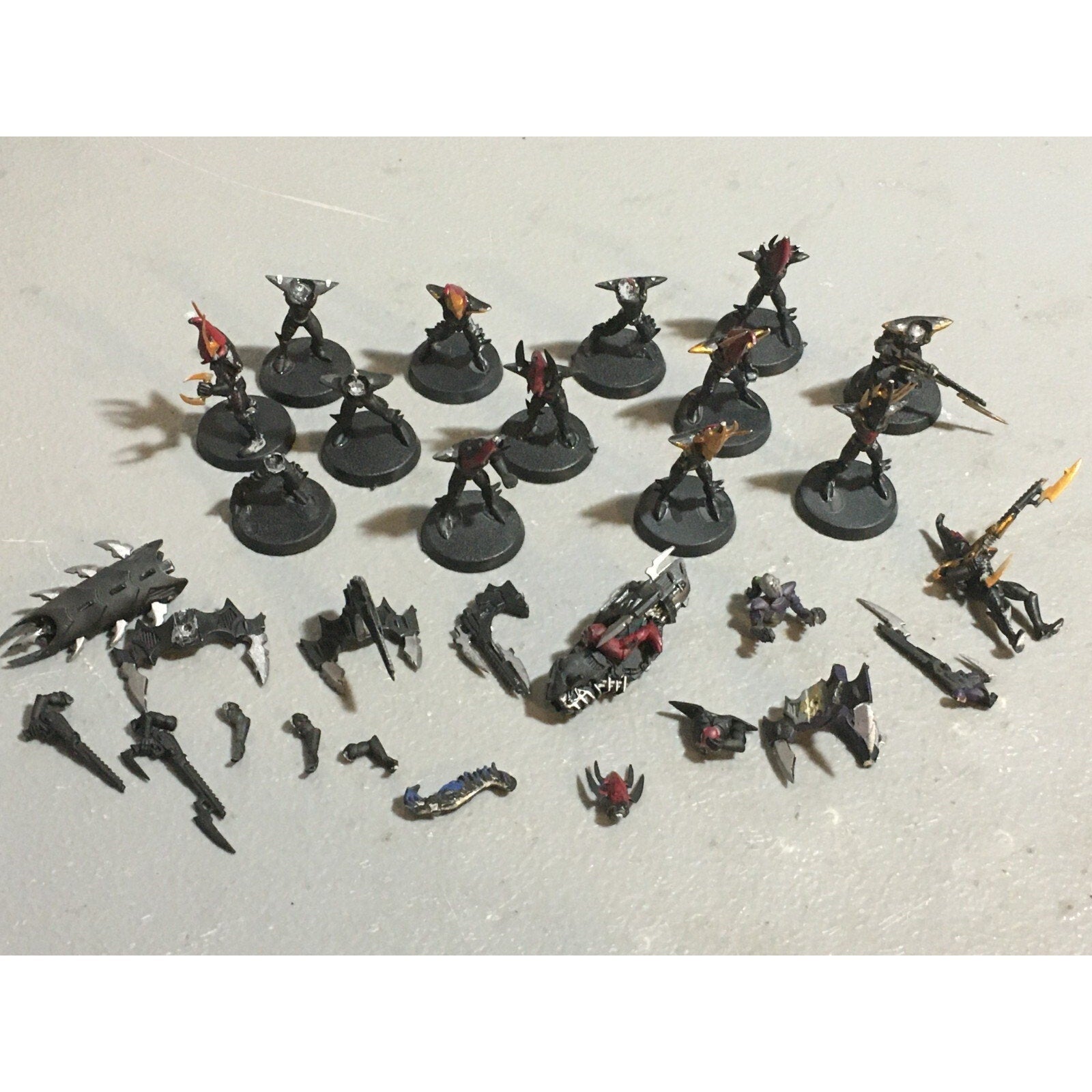A20398 WARHAMMER 40K DRUKHARI DARK ELDAR INCOMPLETE KABALITE WARRIORS JETBIKE
