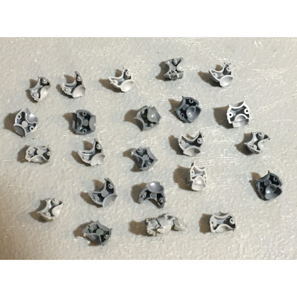 A22927 WARHAMMER 40K SPACE MARINES BITS LOT TORSOS FRONT BACK GAMES WORKSHOP GW