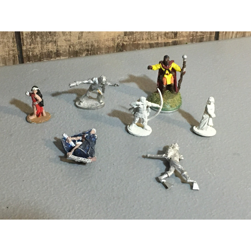 A34022 UNKNOWN METAL MINIATURES MIXED HUMAN MAGE FEMALE TABLETOP RPG