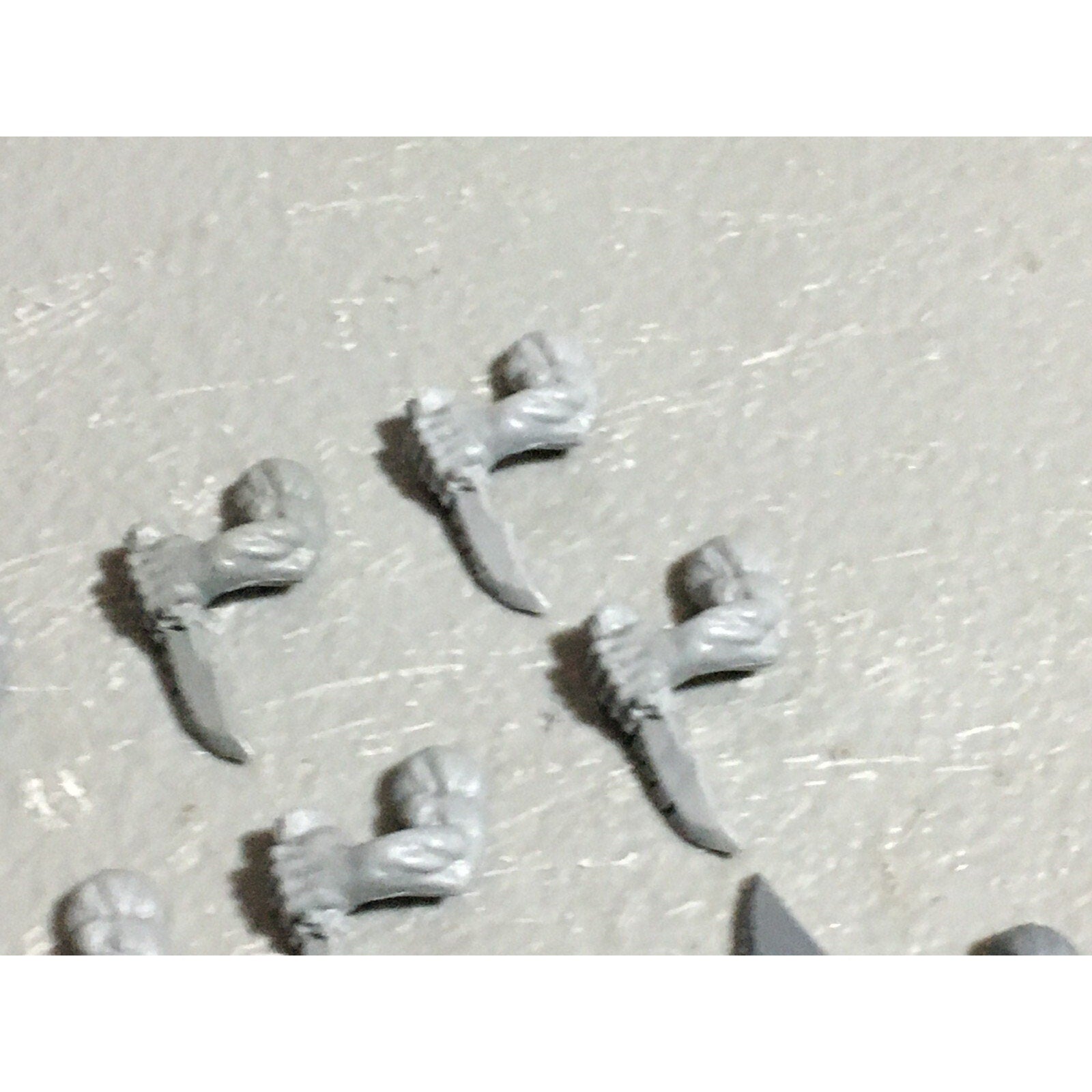 A22611 WARHAMMER FANTASY ORCS & GOBLINS BITS LOT ORC BOYZ HAND WEAPONS GW