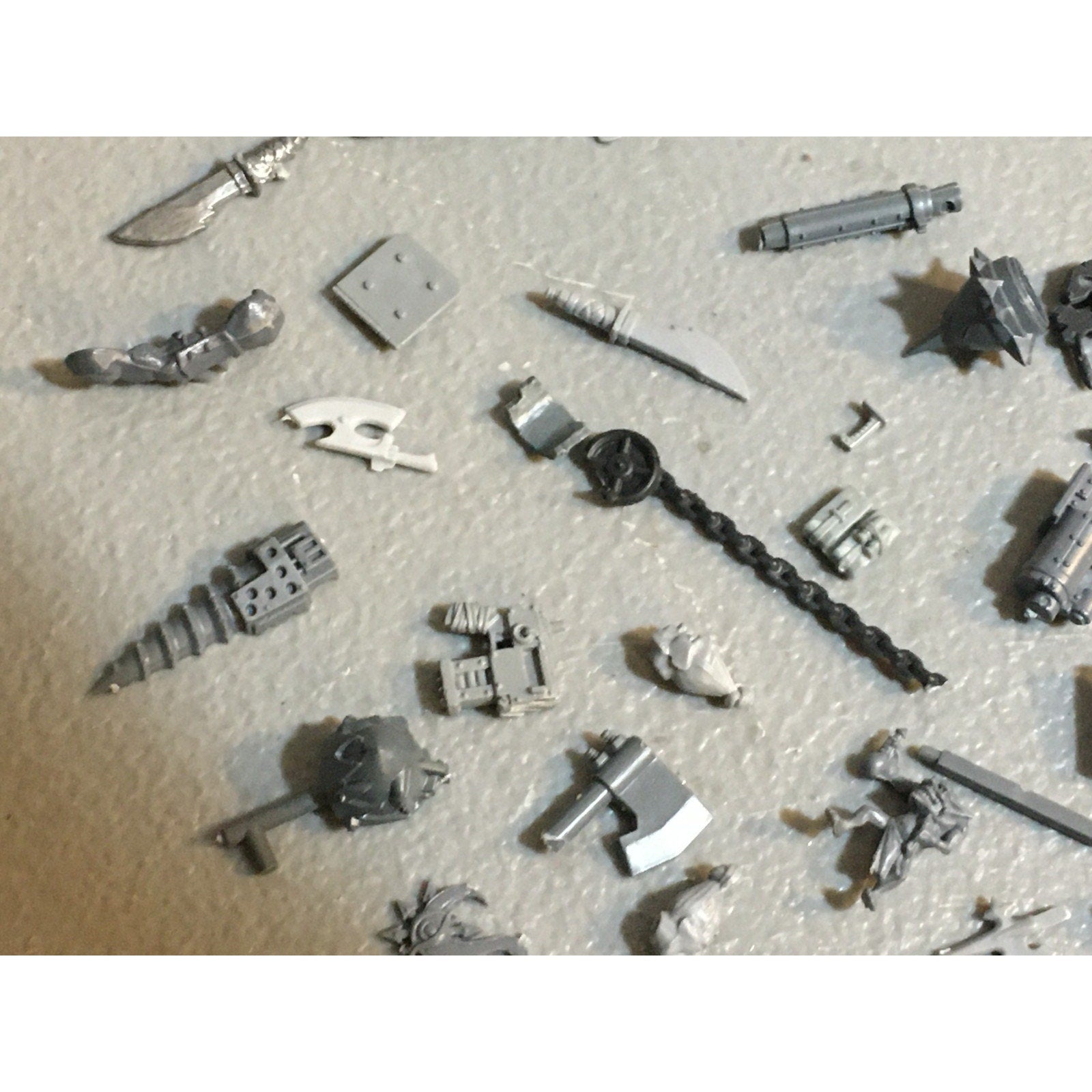 A33119 WARHAMMER 40K SPACE ORKS BITS LOT MIXED RANDOM GW GAMES WORKSHOP