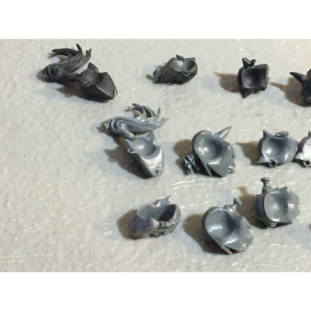 A33559 WARHAMMER 40K SPACE ORKS BITS LOT HEADS GW GAMES WORKSHOP