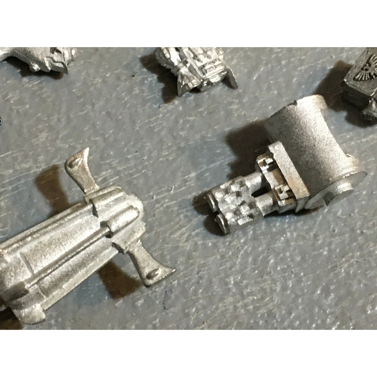 A32490 WARHAMMER 40K METAL MIXED BITS LOT ELDAR CRAFTWORLDS IMPERIAL GUARD GW