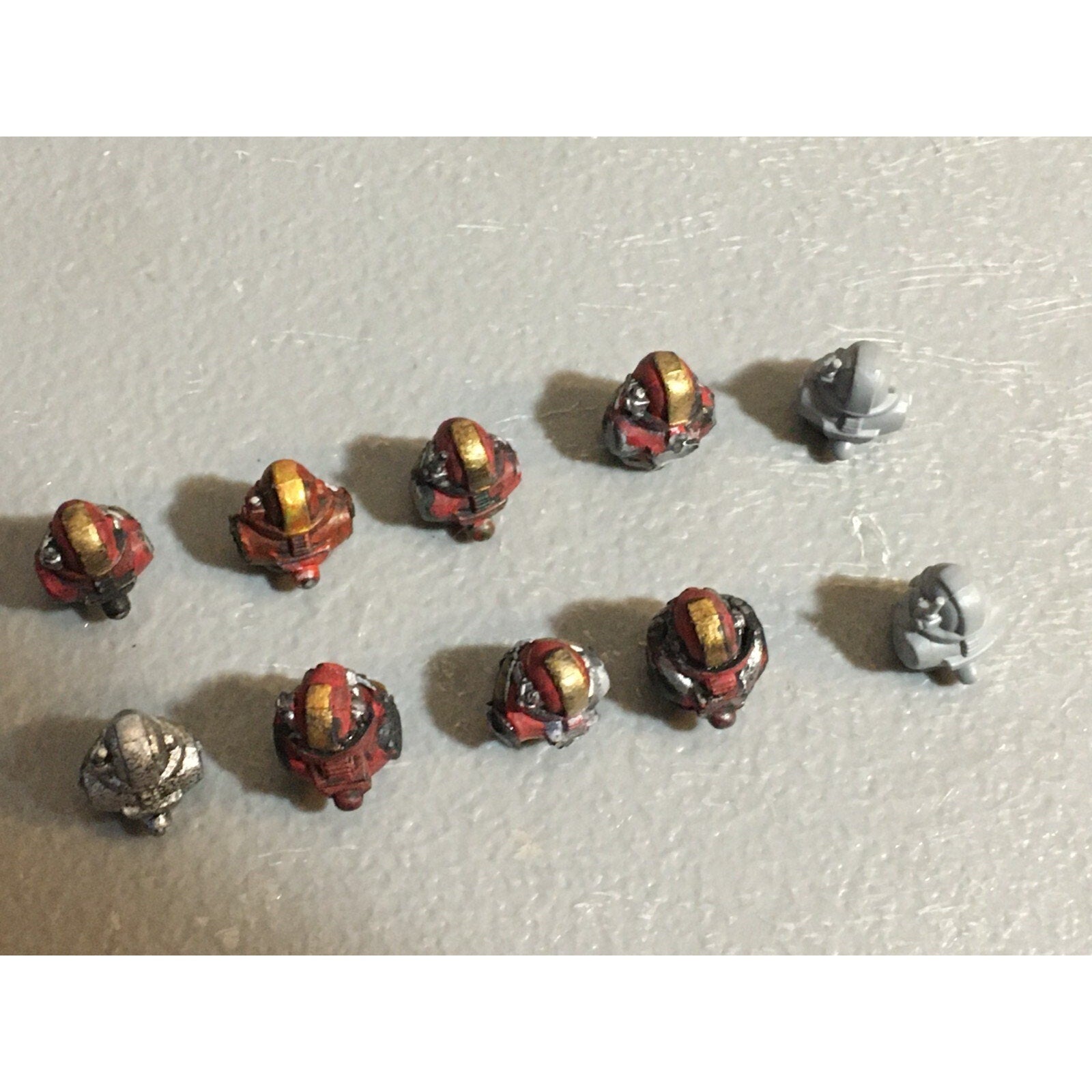 A23086 WARHAMMER 40K SPACE MARINES BITS LOT HEADS TORSOS GAMES WORKSHOP GW