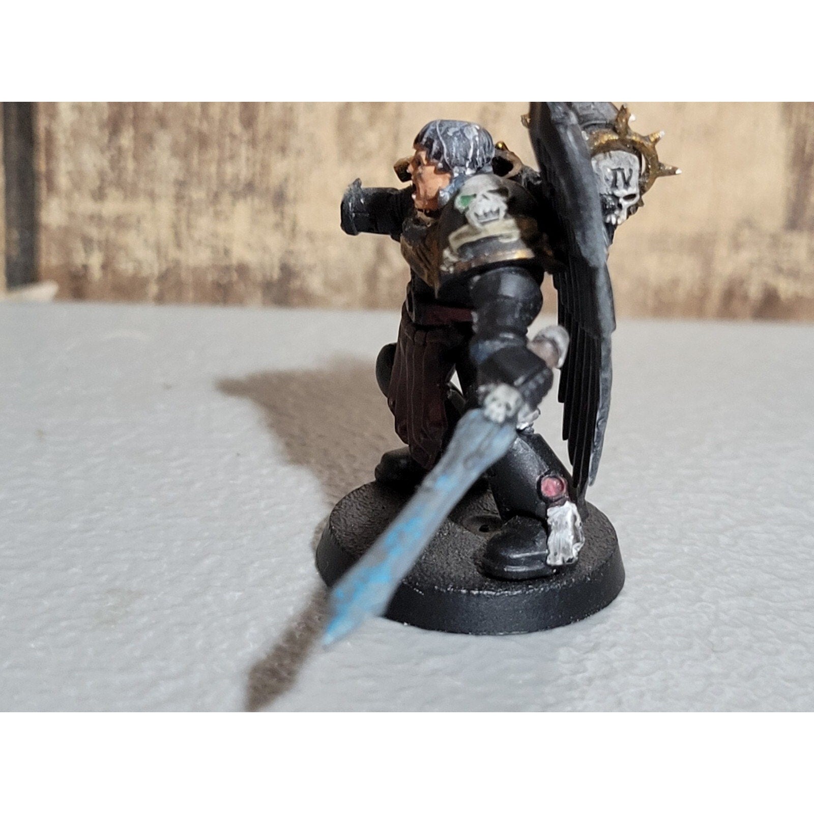 A18418 WARHAMMER 40K SPACE MARINES BLOOD ANGELS CAPTAIN LIEUTENANT CUS MISS HAND