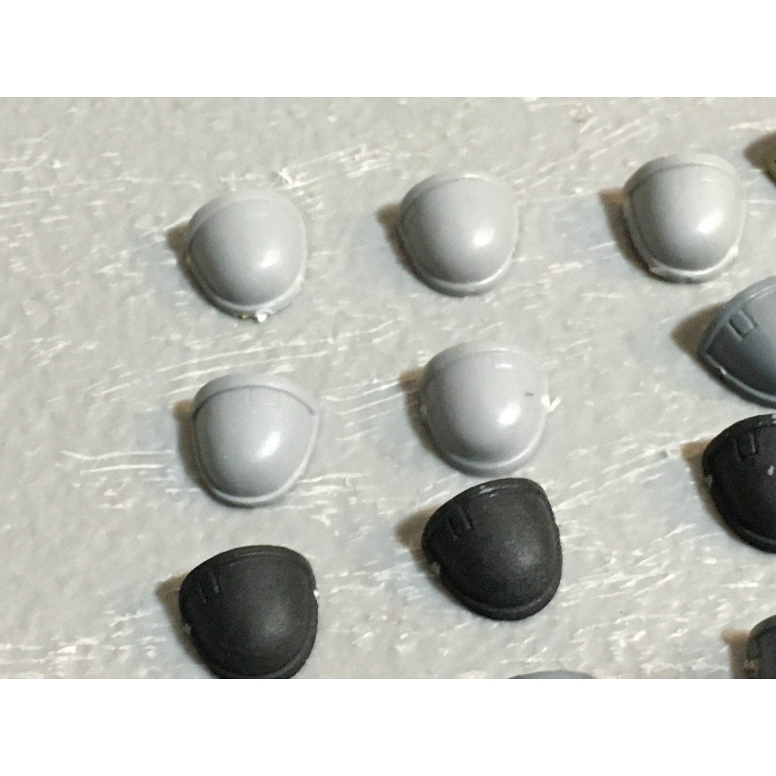 A23256 WARHAMMER 40K SPACE MARINES BITS LOT SHOULDER PADS GAMES WORKSHOP GW