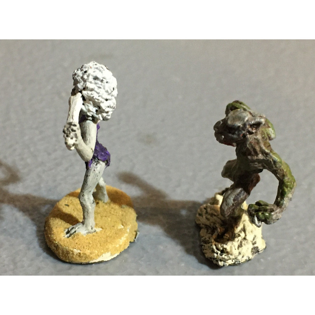 A24752 GRENADIER METAL GHOUL & GHOUL FEMALE PAINTED DUNGEONS & DRAGONS ...