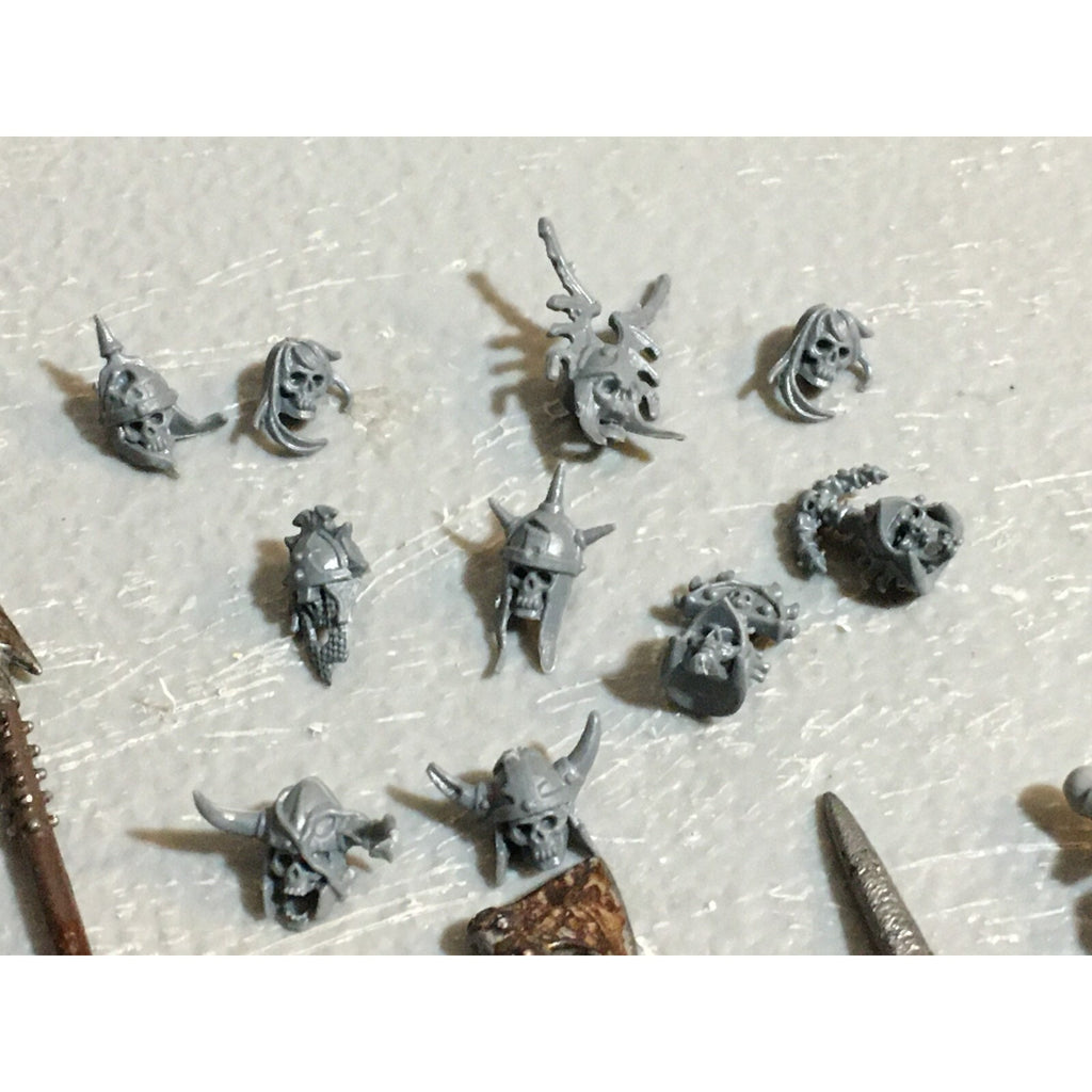 A23229 WARHAMMER FANTASY UNDEAD VAMPIRE COUNTS BITS LOT SKELETON ARMS HEADS GW