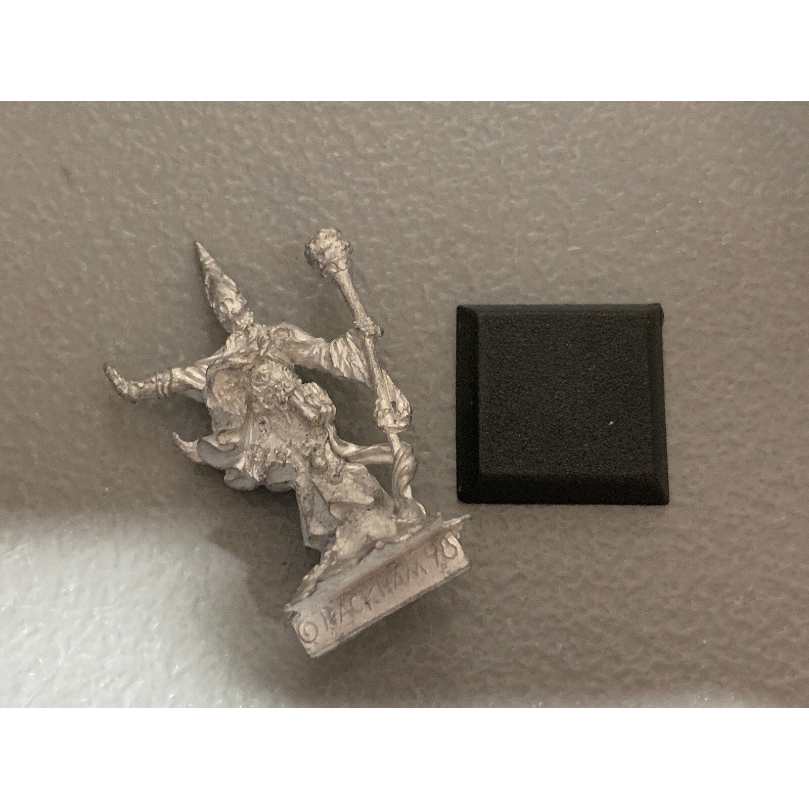 A10462 RACKHAM CONFRONTATION METAL OOP SANDAR THE PURE