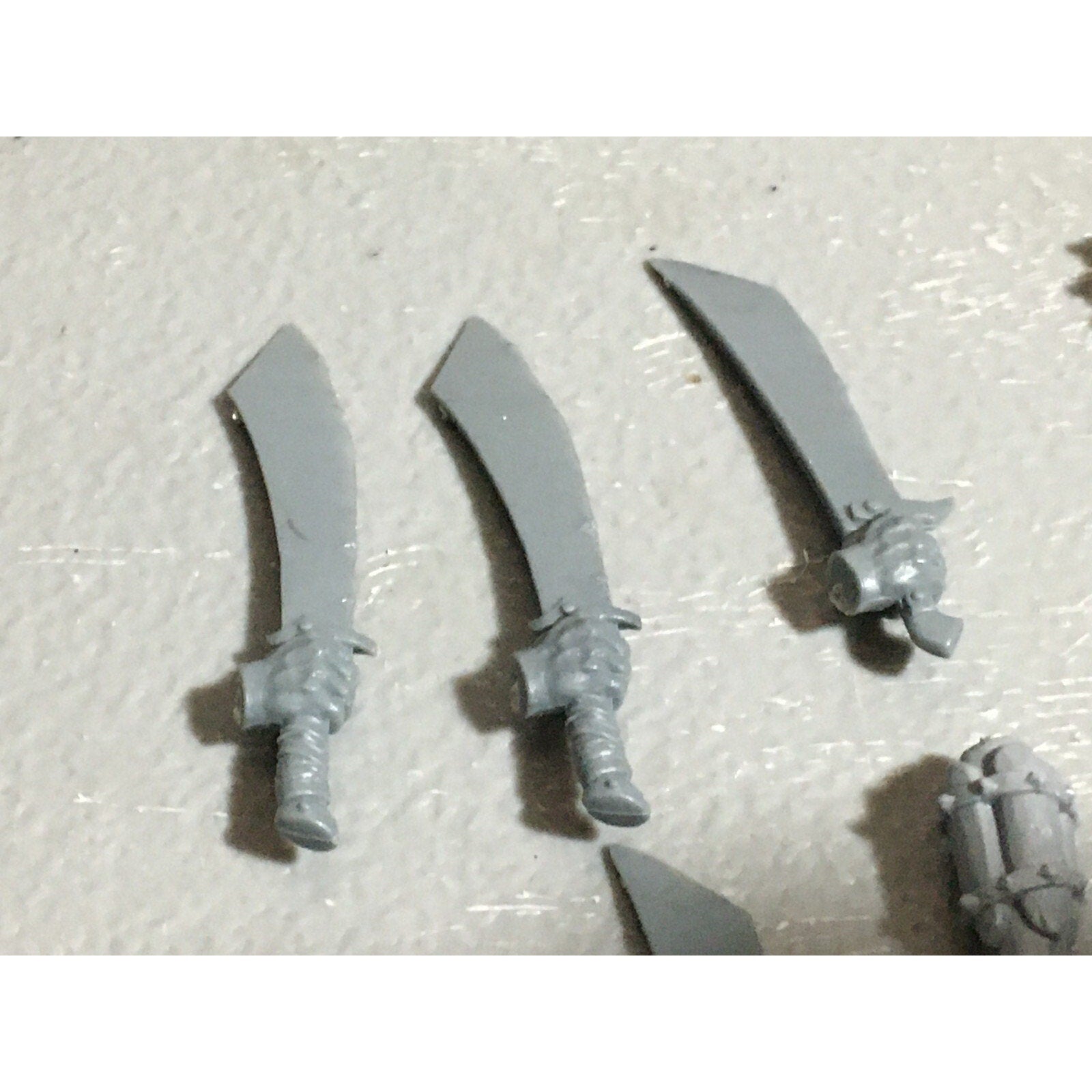 A22592 WARHAMMER FANTASY OGRE KINGDOMS BITS LOT HANDS GAMES WORKSHOP GW