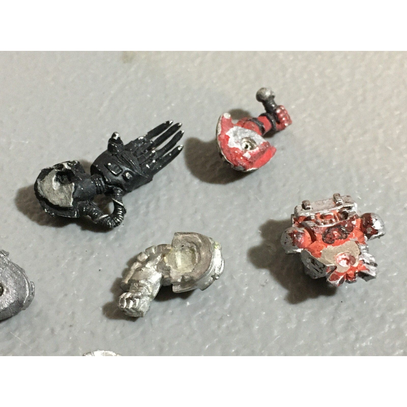 A20128 WARHAMMER 40K SPACE MARINES METAL ARM BITS LOT GAMES WORKSHOP