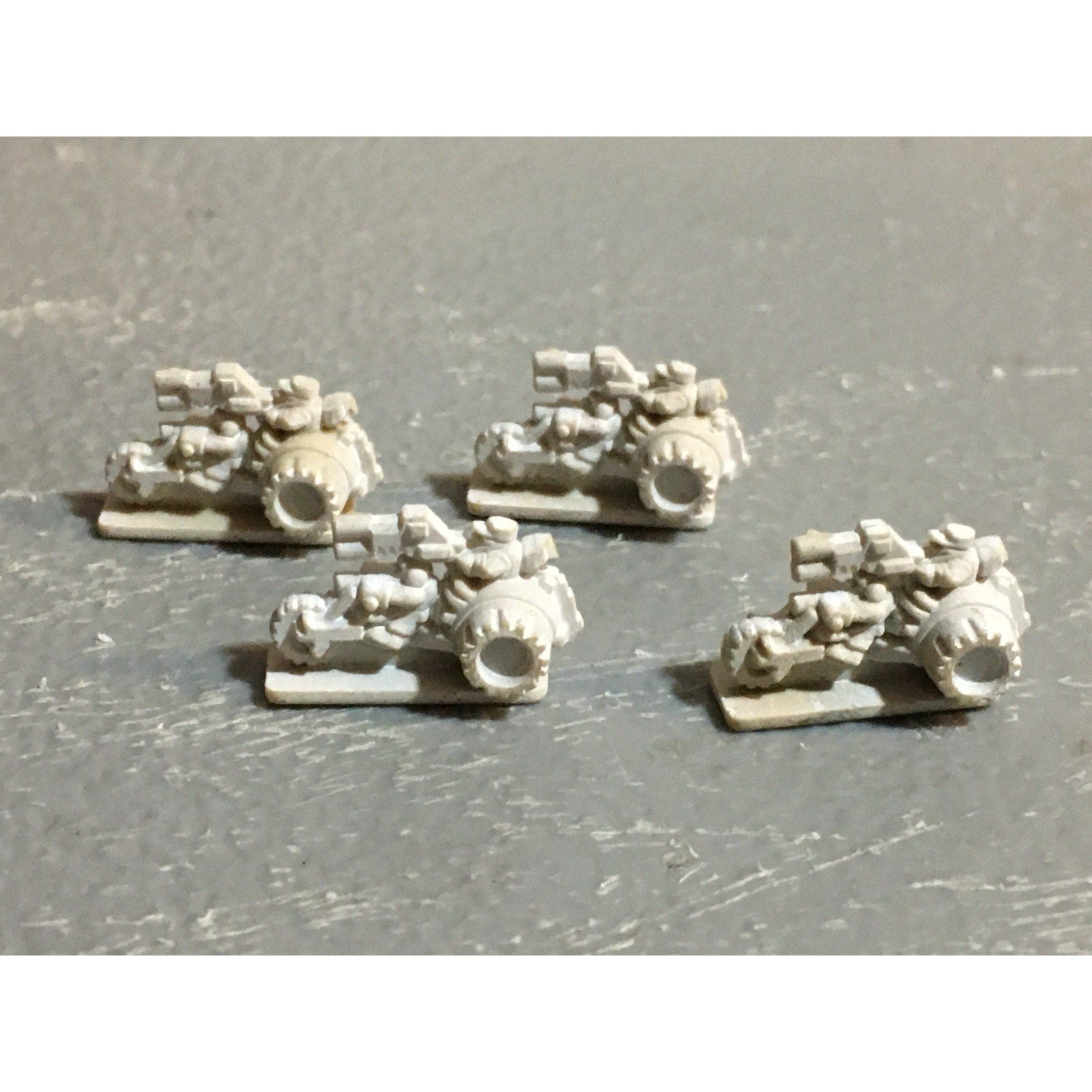 A24541 EPIC 40K SQUAT TRIKE BIKES 4X GAMES WORKSHOP WARHAMMER GW