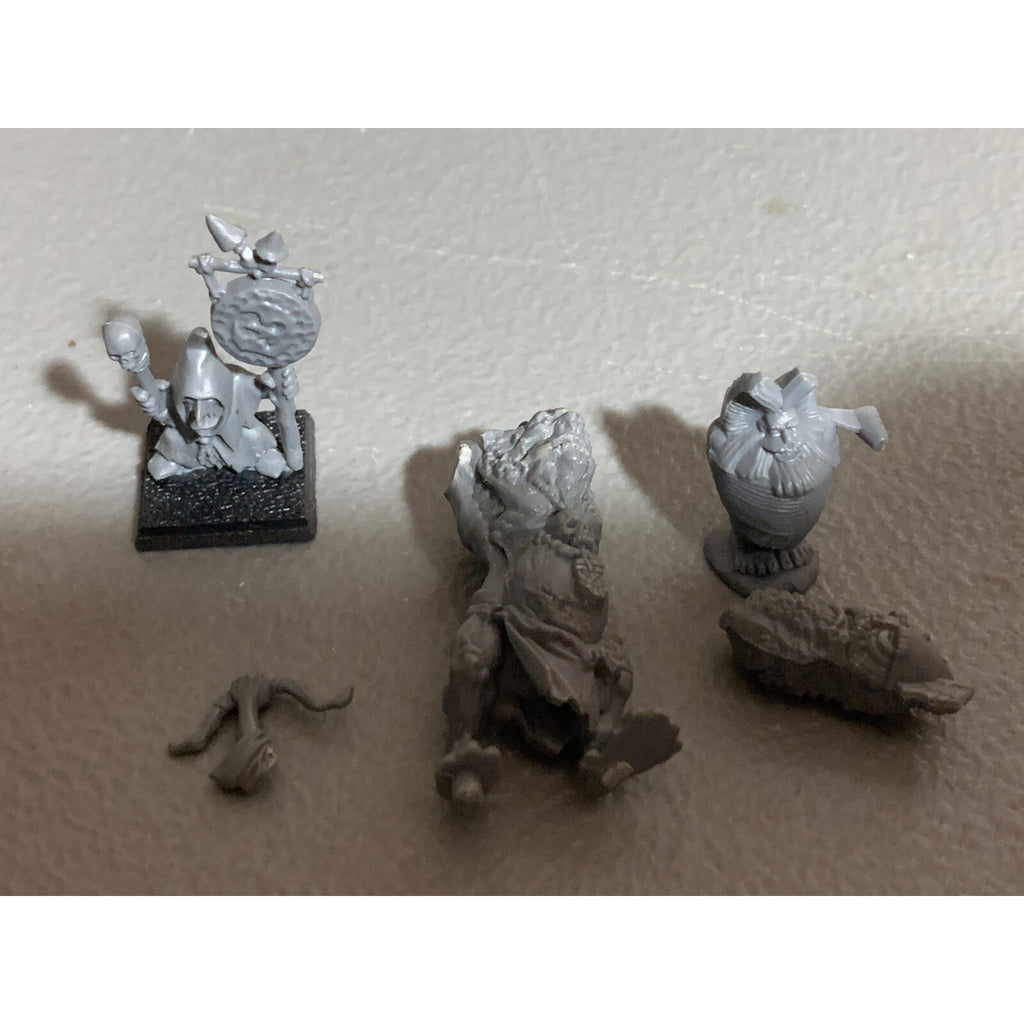 A23315 WARHAMMER FANTASY AOS ORCS GOBLINS SKULL PASS BITS LOT INCOMPLETE TROLL