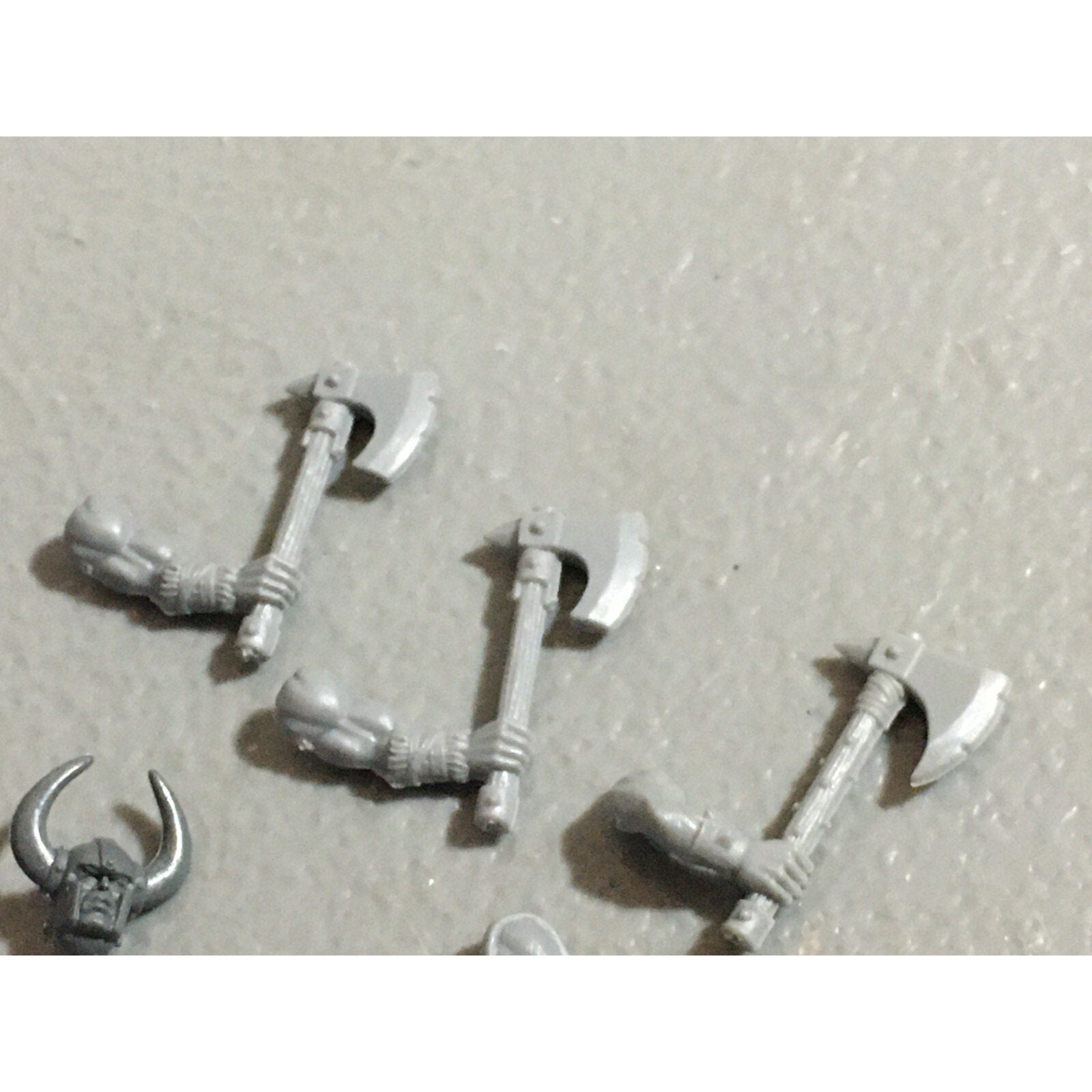A22184 WARHAMMER FANTASY CHAOS MORTALS BITS LOT MIXED MARAUDER COMMAND & ARMS GW