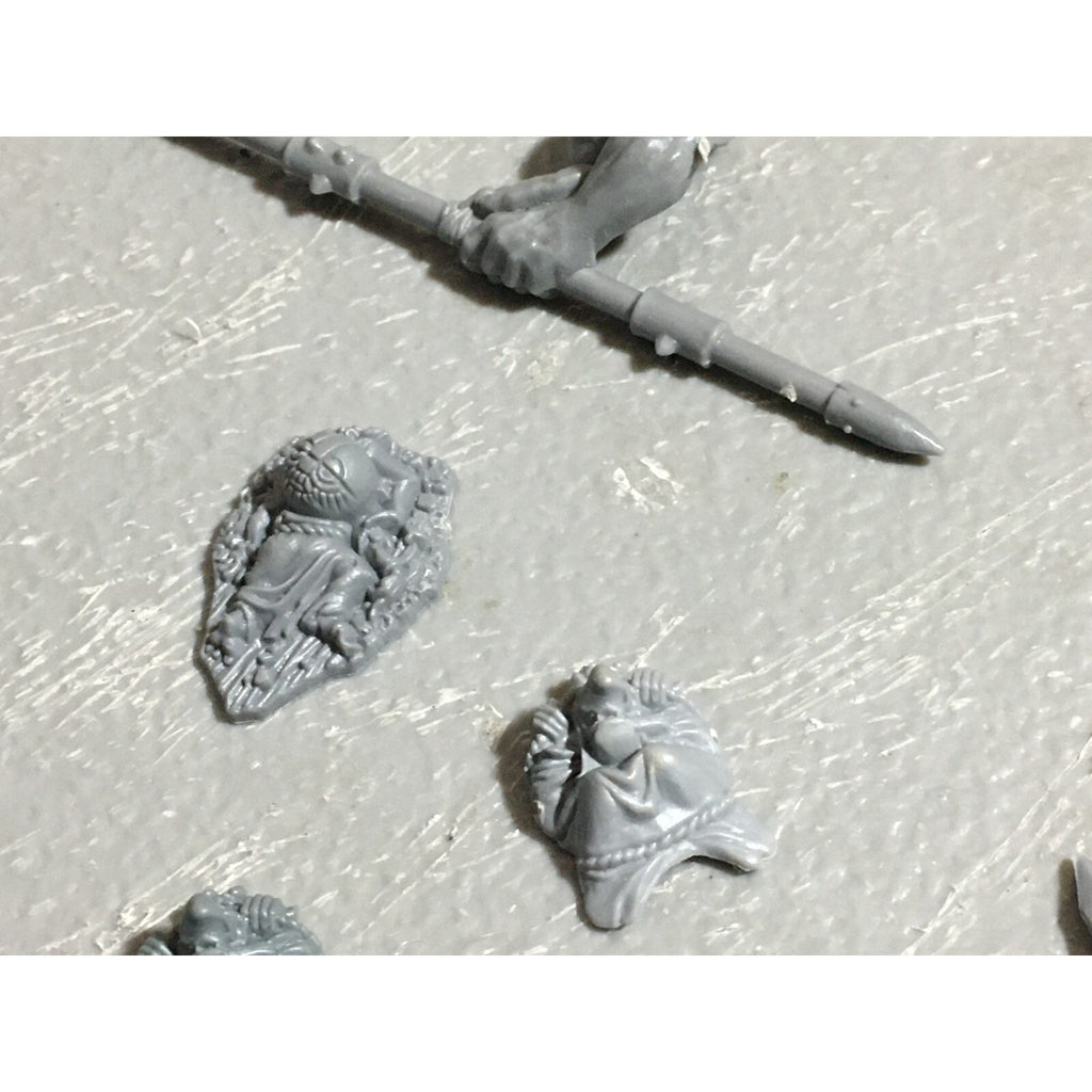 A22596 WARHAMMER FANTASY OGRE KINGDOMS BITS LOT MIXED GAMES WORKSHOP GW
