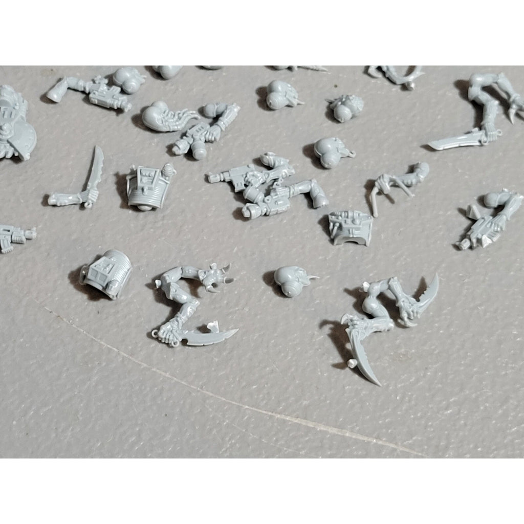 A19129 WARHAMMER 40K GENESTEALER CULTS OOP RARE ACOLYTE HYBIDS BITS LOT