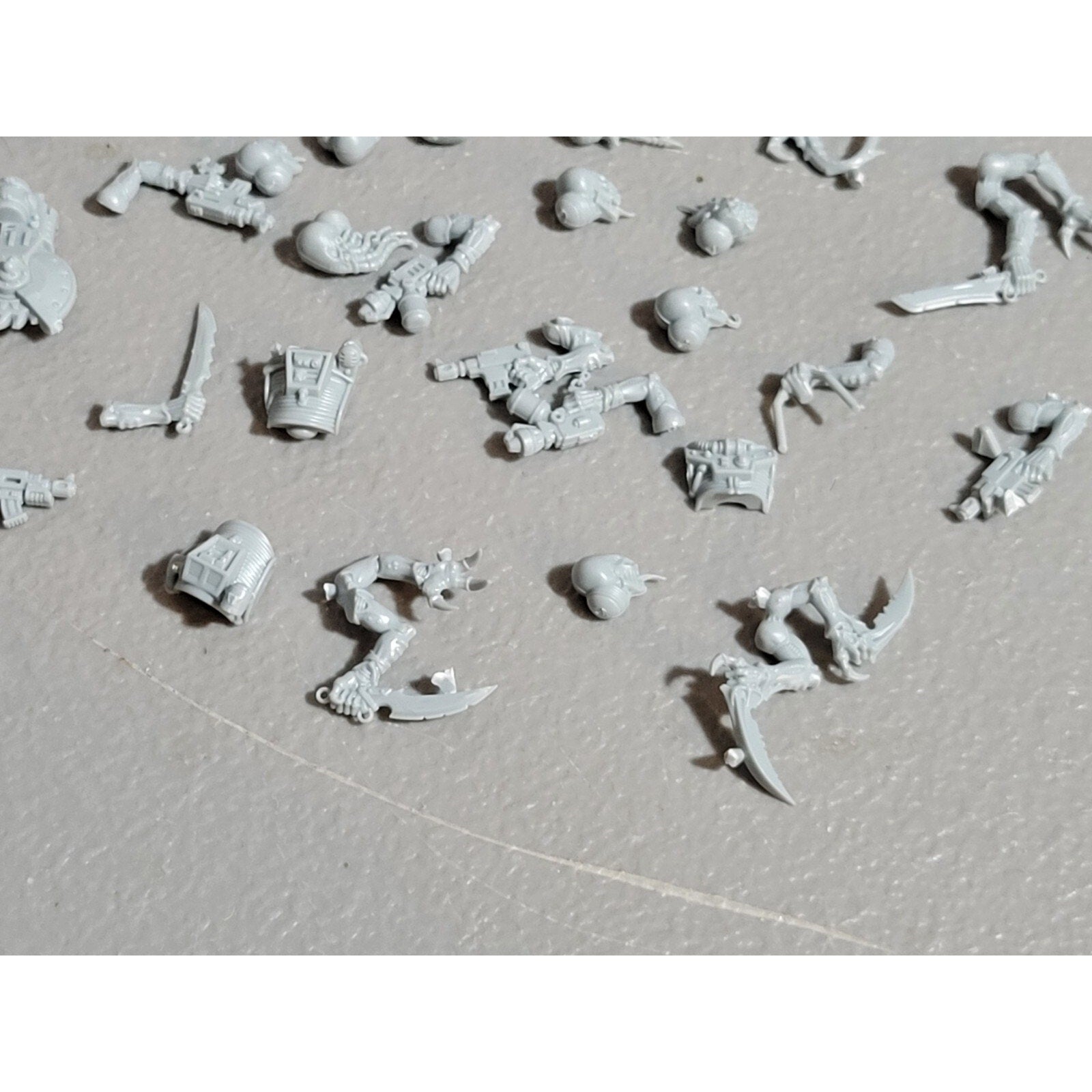 A19129 WARHAMMER 40K GENESTEALER CULTS OOP RARE ACOLYTE HYBIDS BITS LOT