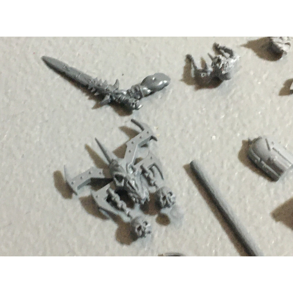 A22178 WARHAMMER FANTASY CHAOS MORTALS BITS LOT MIXED MARAUDER COMMAND & ARMS GW