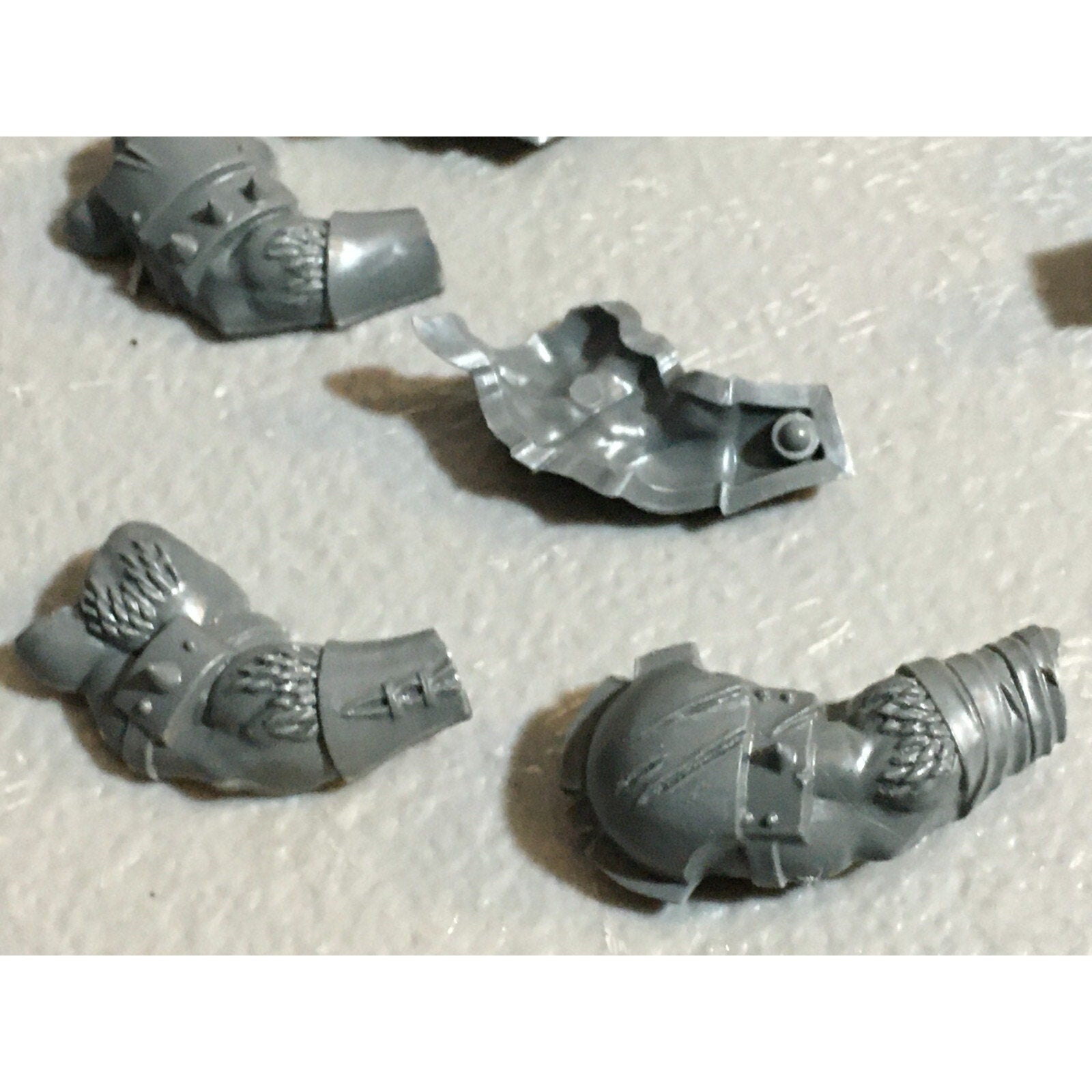 A23169 WARHAMMER FANTASY CHAOS BEASTMEN BITS LOT MINOTAUR ARMS GW GAMES WORKSHOP
