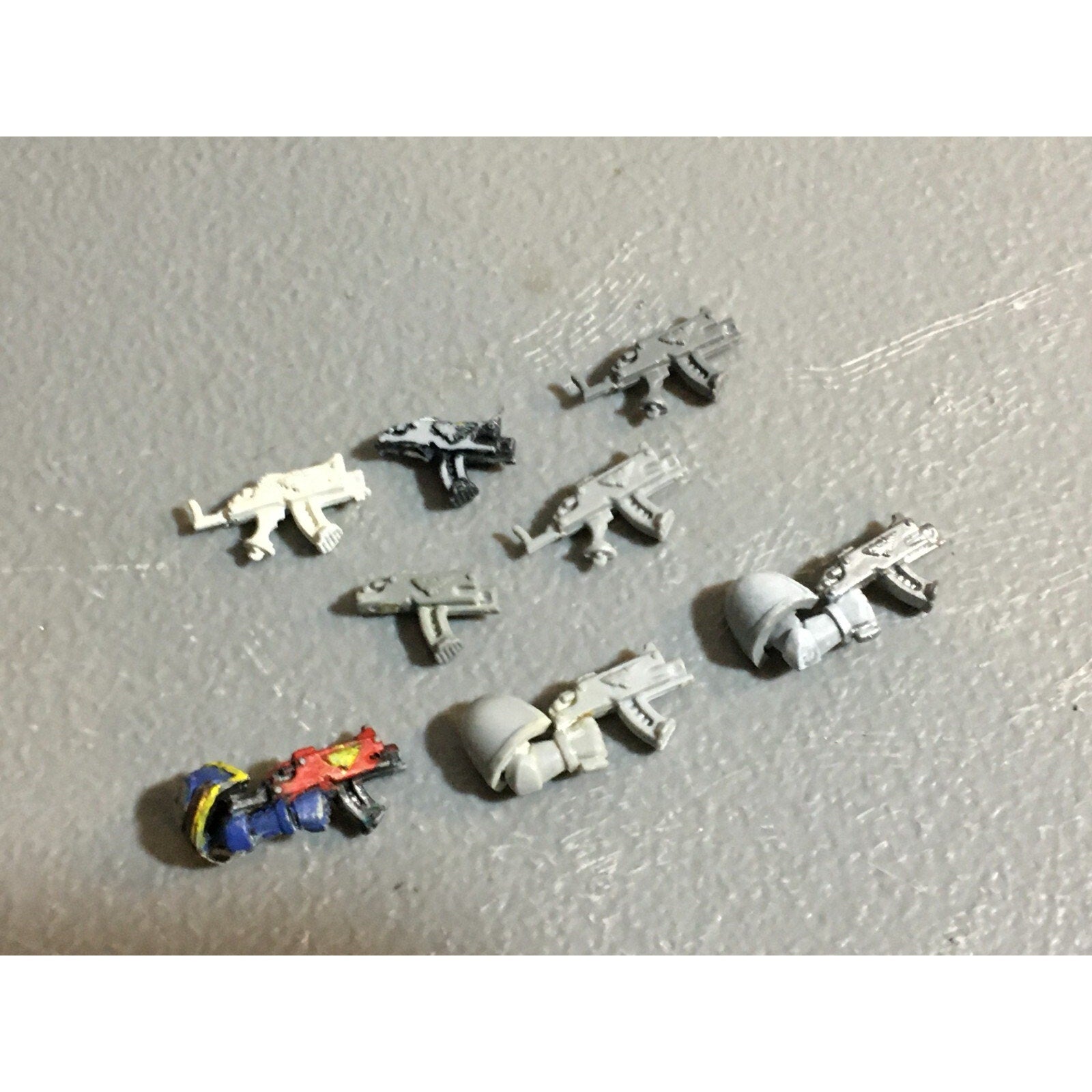 A23141 WARHAMMER 40K SPACE MARINES ROGUE TRADER BITS LOT BOLTERS GW