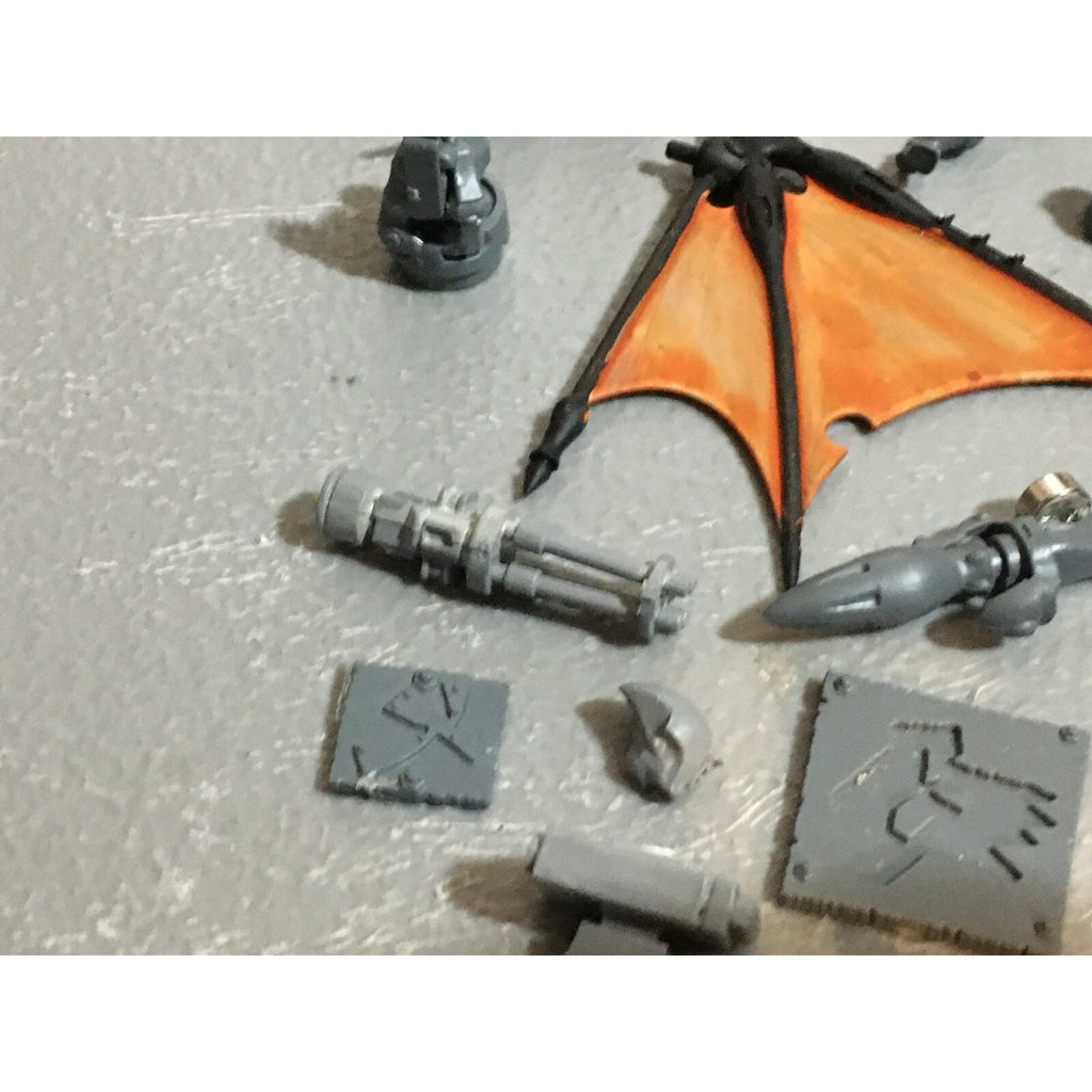 A20141 WARHAMMER 40K BITS LOT MECHANICUS SPACE MARINES ELDAR TAU