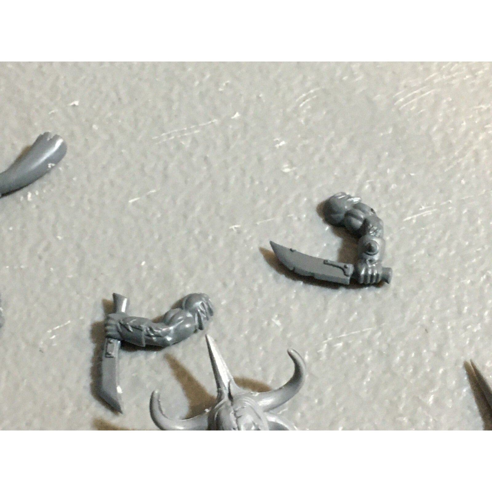 A23245 WARHAMMER FANTASY CHAOS BEASTMEN BITS LOT COMMAND GAMES WORKSHOP GW