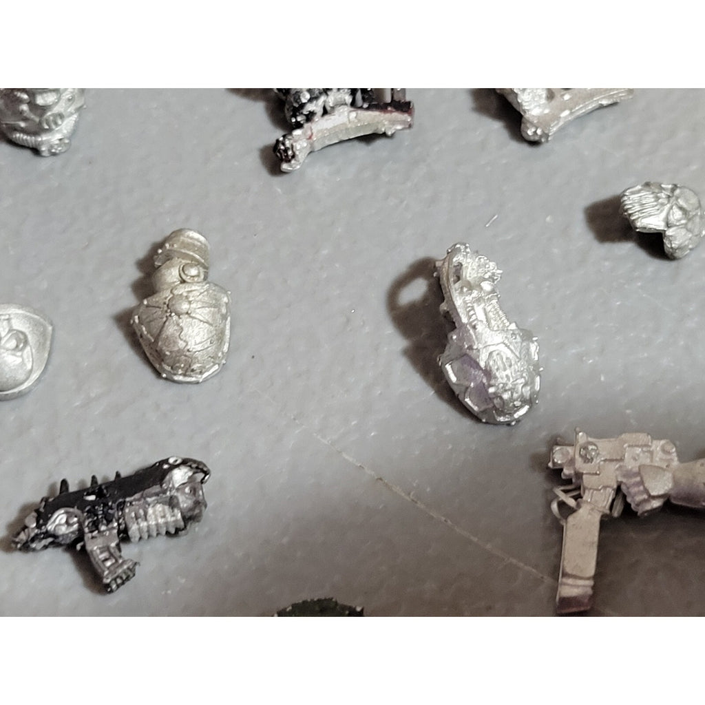 A19077 WARHAMMER 40K CHAOS SPACE MARINES ALL METAL BITS LOT