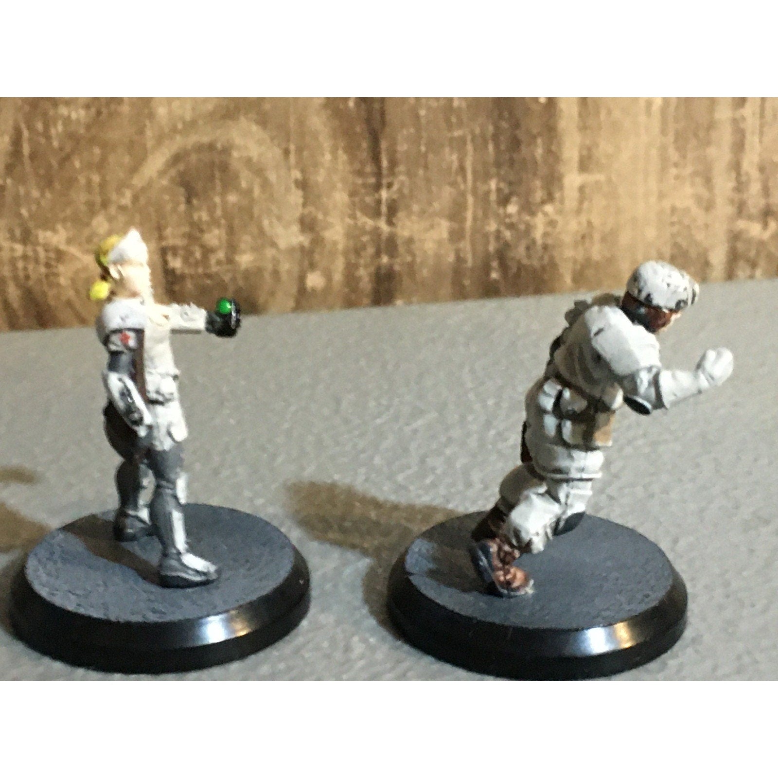 A33520 RACKHAM AT-43 UNA MEDTEC 2 PK MINIATURES W CARD