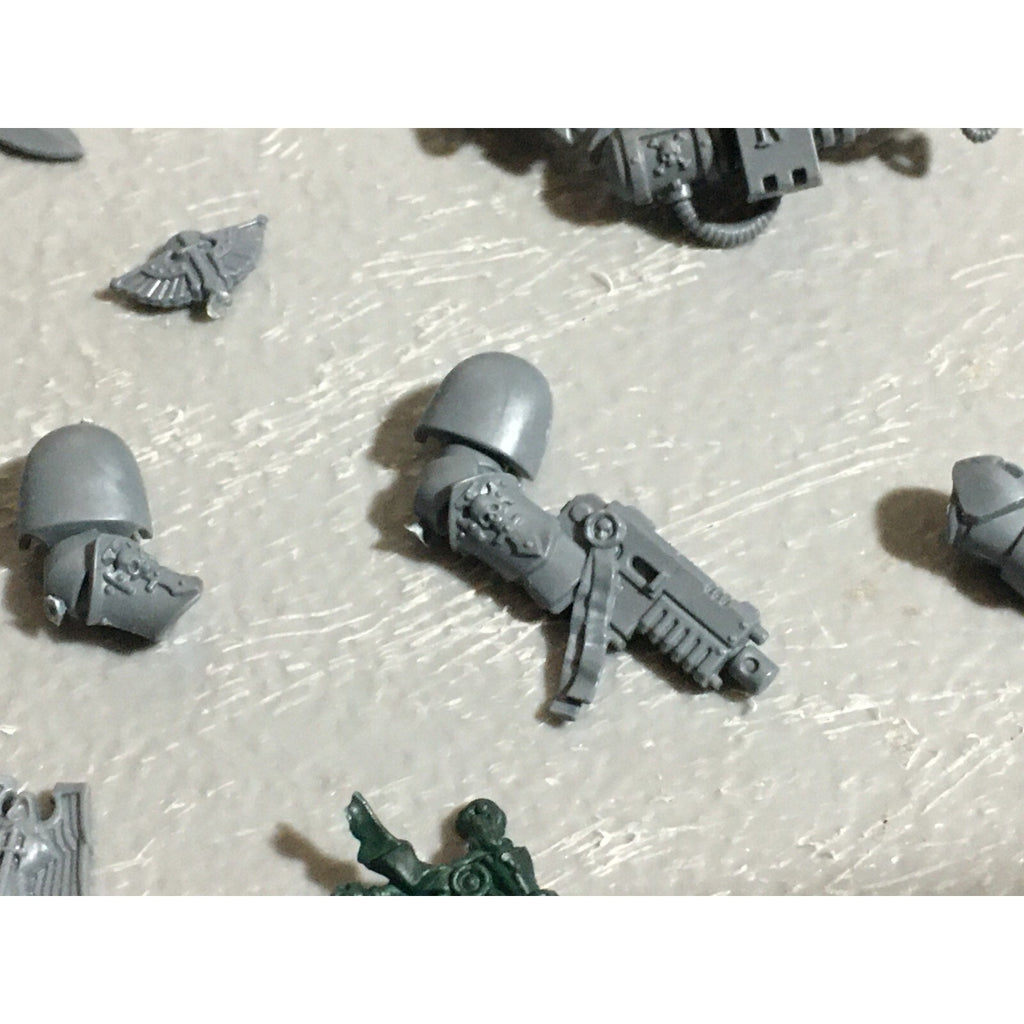 A22272 WARHAMMER 40K SPACE MARINES DARK ANGELS BITS LOT MIXED GAMES WORKSHOP GW