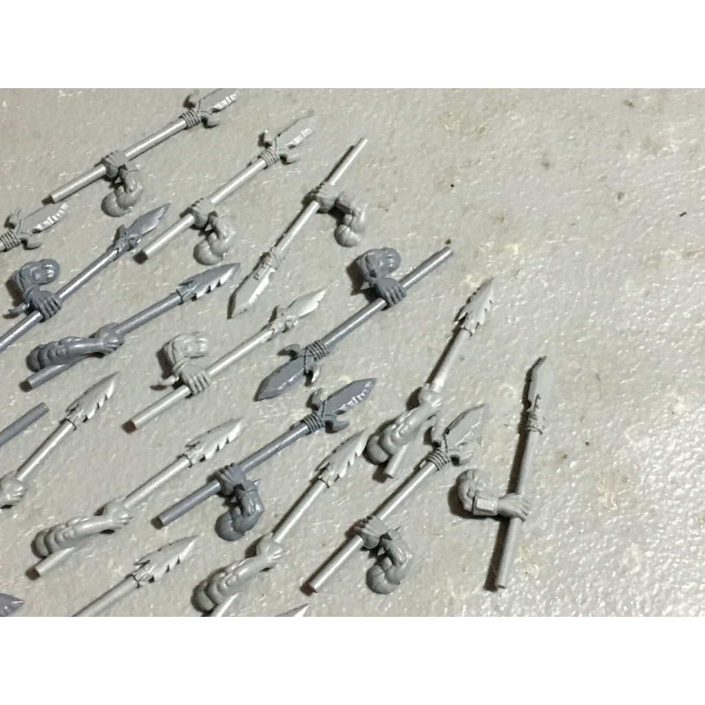 A22609 WARHAMMER FANTASY ORCS & GOBLINS BITS LOT ORC BOYZ SPEARS GAMES WORKSHOP