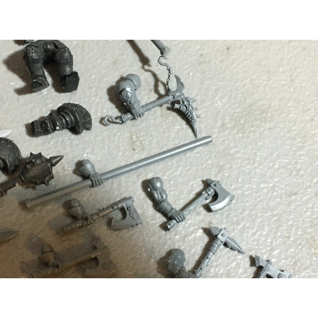 A21064 WARHAMMER FANTASY CHAOS MORTALS BITS LOT MARAUDERS WARRIORS FLAILS HEADS