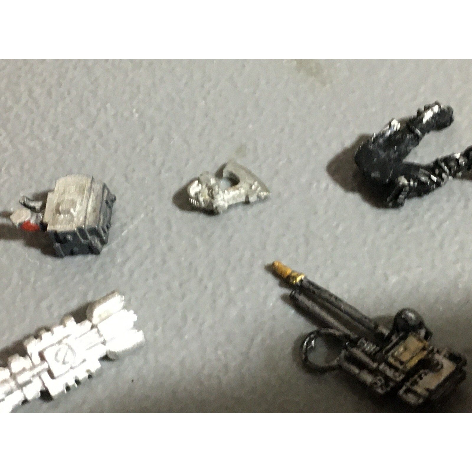 A22406 WARHAMMER 40K MIXED METAL BITS LOT IMPERIAL GUARD GAMES WORKSHOP GW