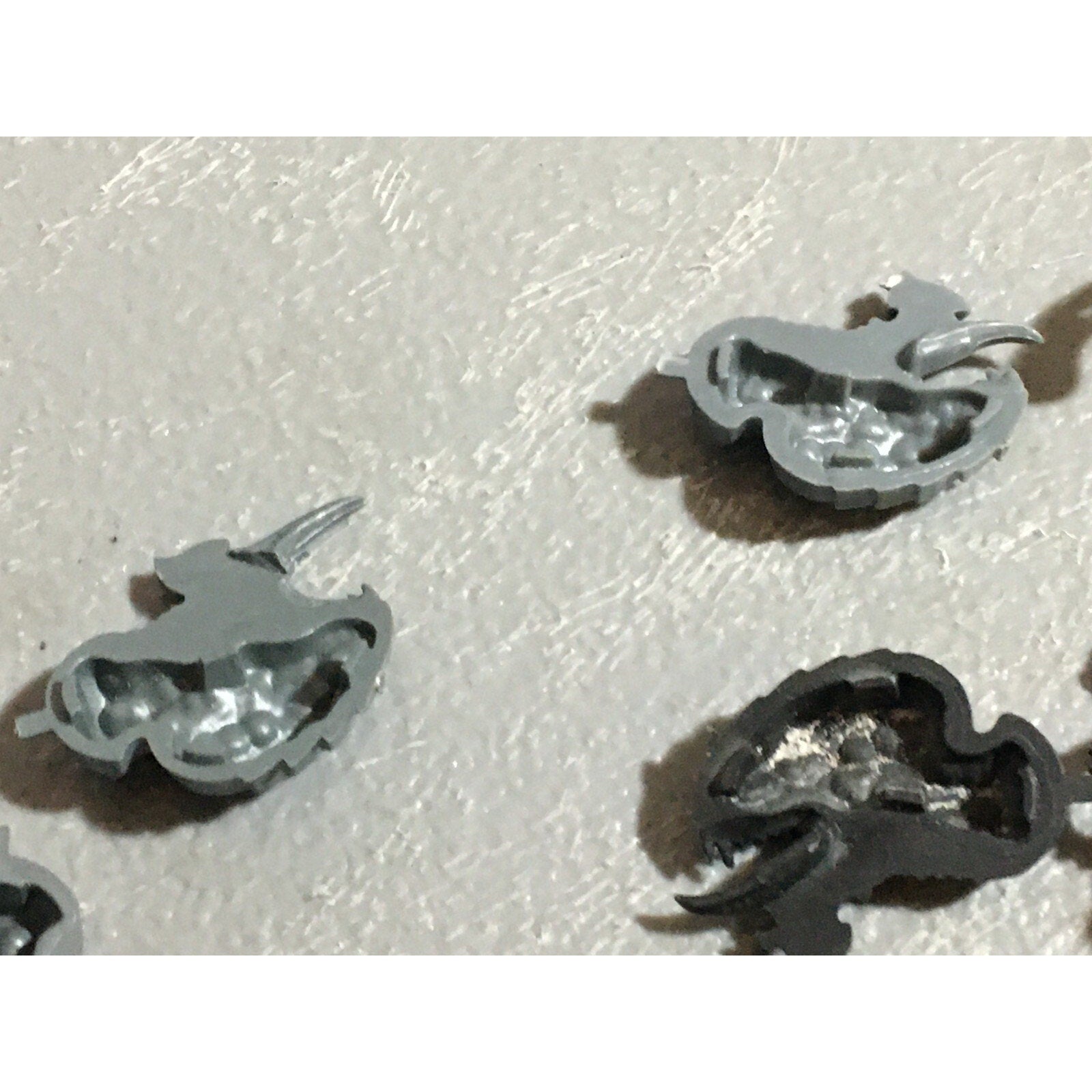 A22314 WARHAMMER 40K TYRANIDS BITS LOT MIXED GAMES WORKSHOP GW