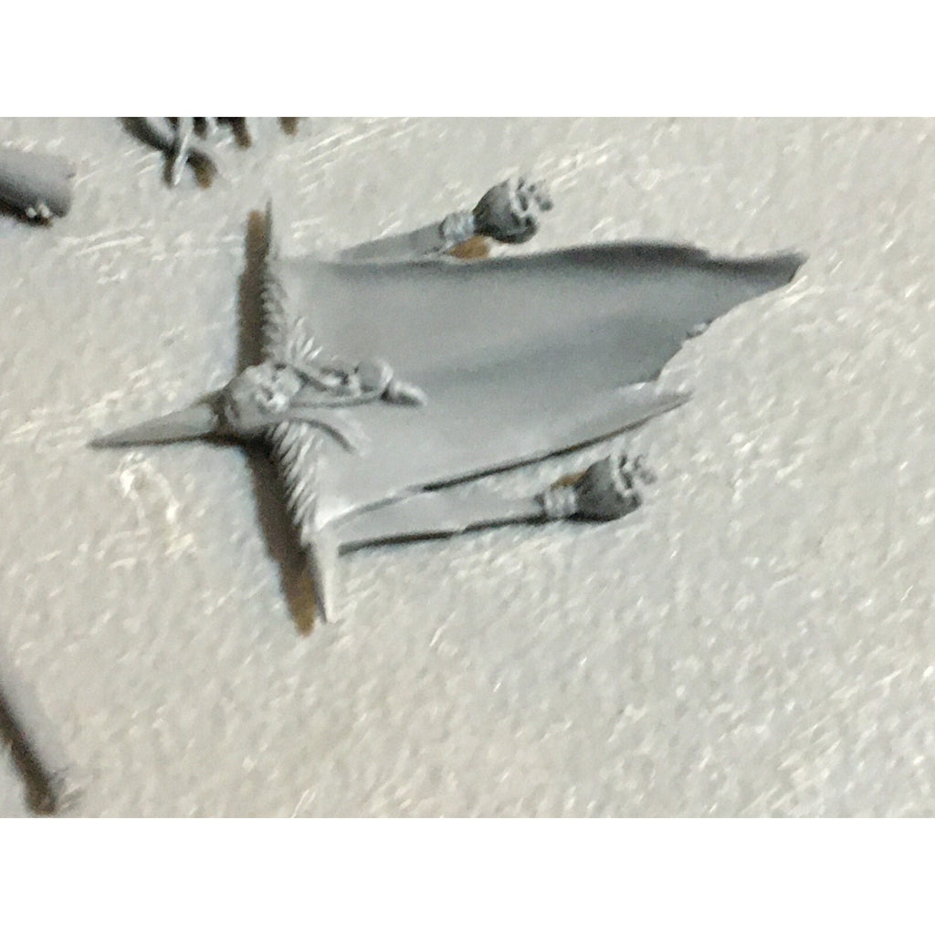 A23132 WARHAMMER FANTASY CHAOS BEASTMEN BITS LOT GORS BANNERS ARMS GW