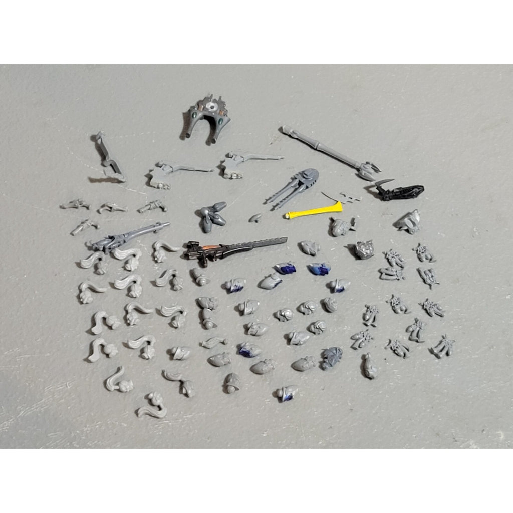 A18981 WARHAMMER 40K ELDAR CRAFTWORLDS BITS LOT HEADS ACCESSORIES INC