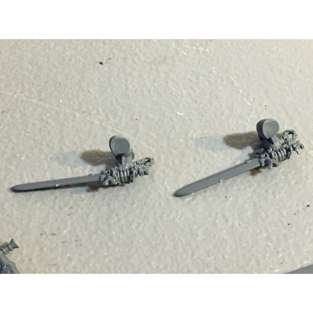 A29439 WARHAMMER 40K SPACE MARINES BLACK TEMPLARS BITS LOT ARMS BOLTER SWORD GW