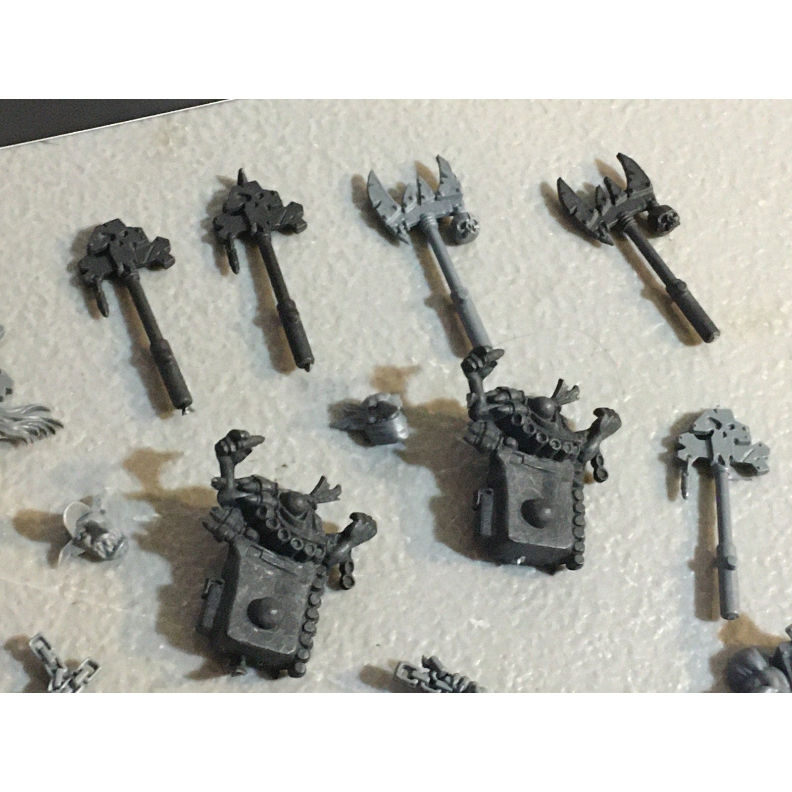 A33588 WARHAMMER 40K SPACE ORKS BITS LOT MIXED POLE GRENADE ARM BACKPACK GW