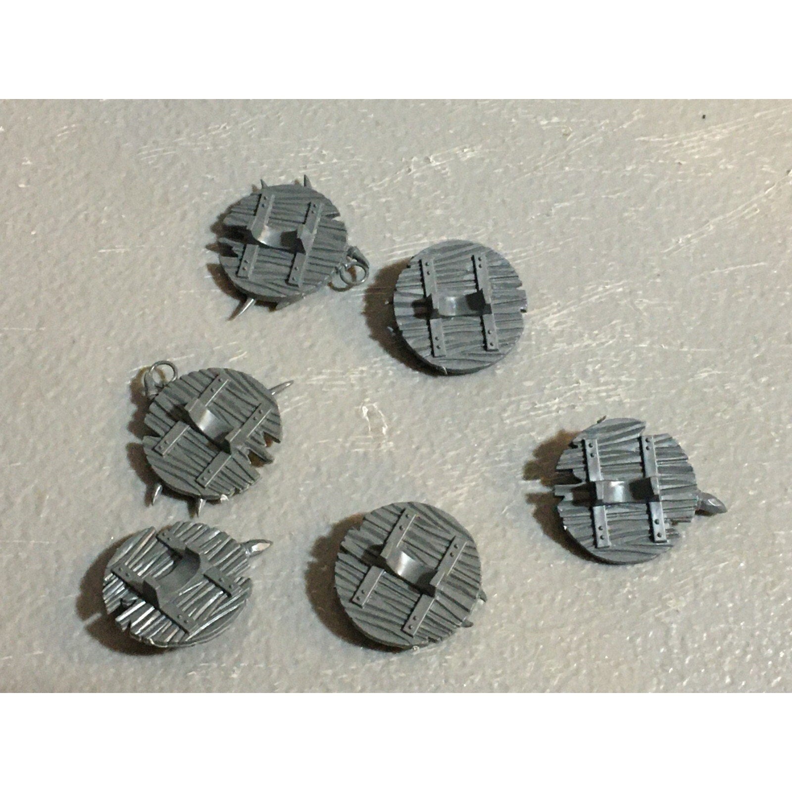 A23163 WARHAMMER FANTASY CHAOS BEASTMEN BITS LOT MINOTAUR SHIELDS GAMES WORKSHOP