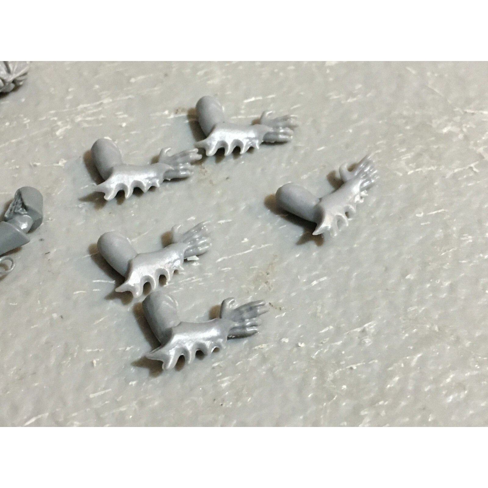 A23451 WARHAMMER FANTASY DARK ELVES BITS LOT ARMS HEADS SHIELDS GAMES WORKSHOP