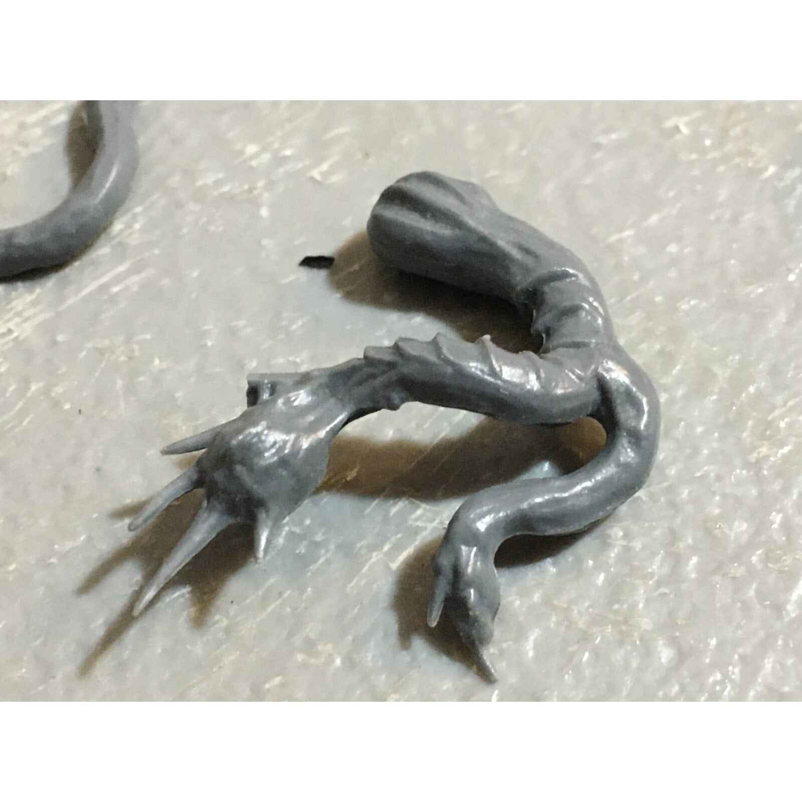 A23219 WARHAMMER FANTASY CHAOS MORTALS BITS LOT SPAWN & PRINCE HEAD GW