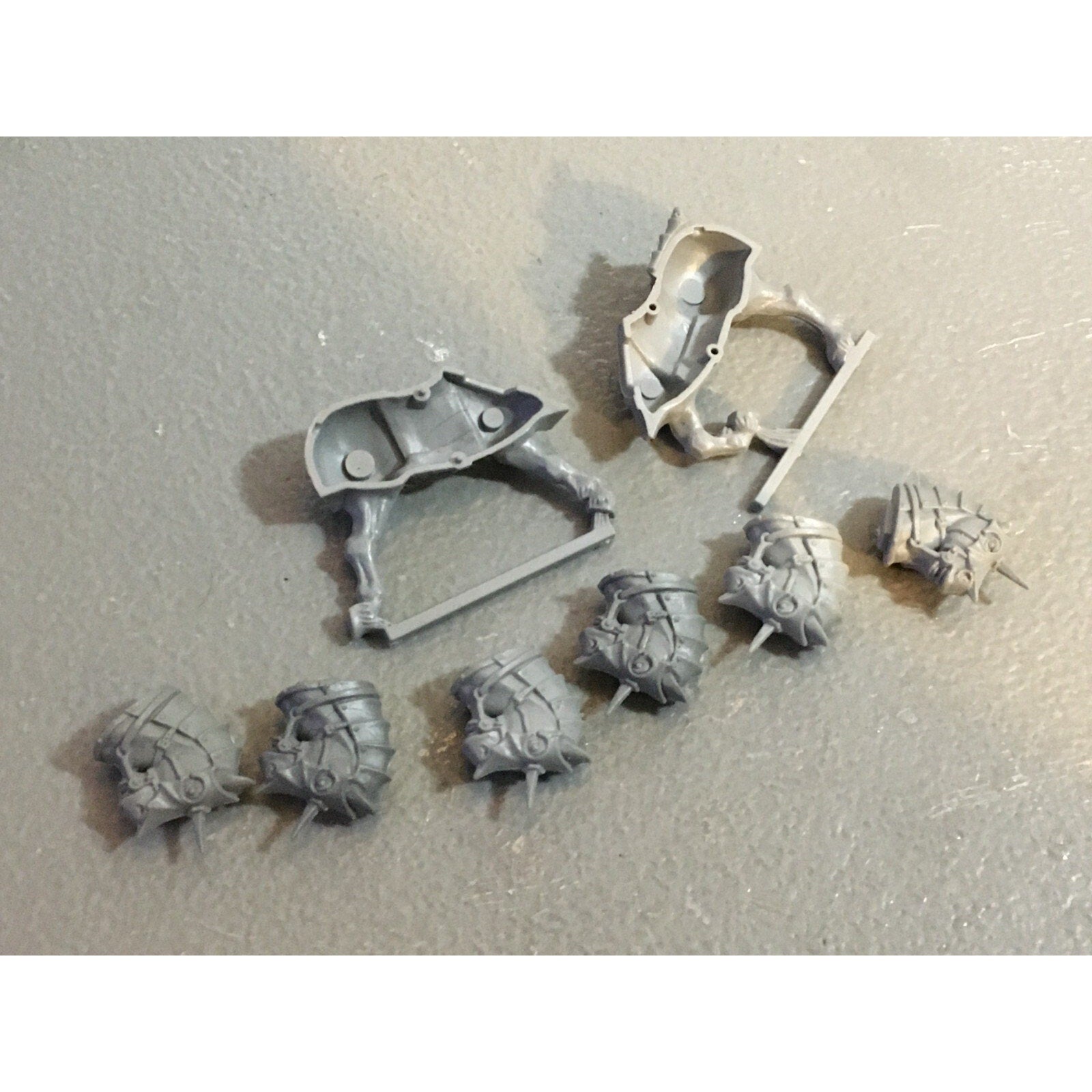 A20091 WARHAMMER FANTASY THE EMPIRE HORSE BITS LOT HEADS BODY GAMES WORKSHOP